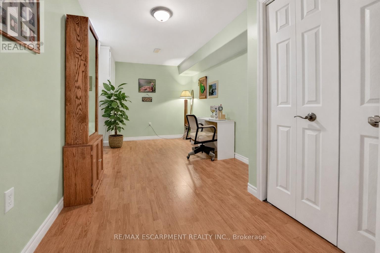 12 Courtney Crescent, Welland, Ontario  L3C 7H9 - Photo 19 - X12967342