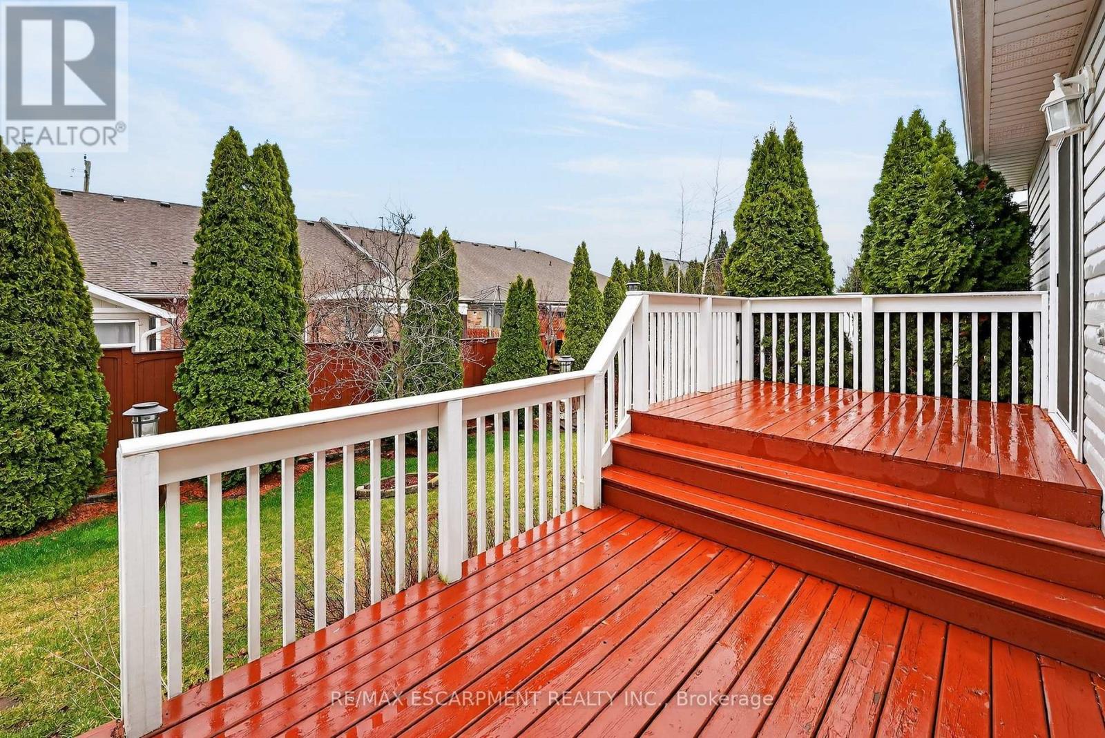 12 Courtney Crescent, Welland, Ontario  L3C 7H9 - Photo 8 - X12967342