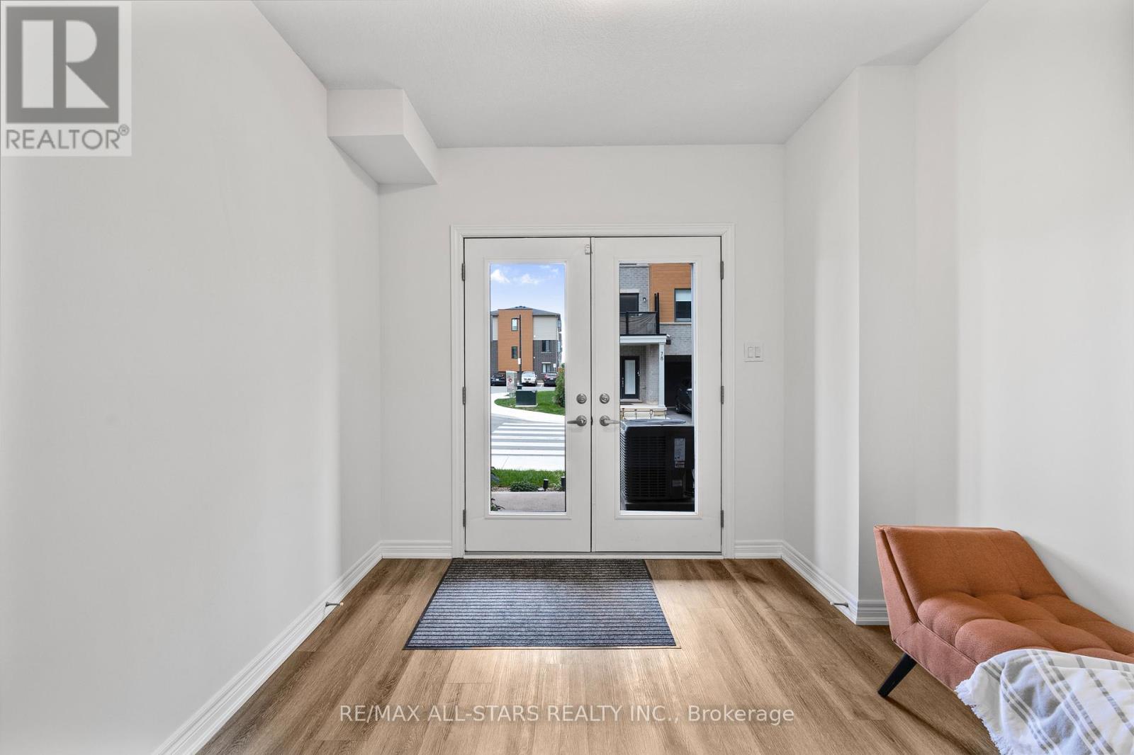 79 Dryden Lane, Hamilton, Ontario  L8H 0B6 - Photo 7 - X12967366