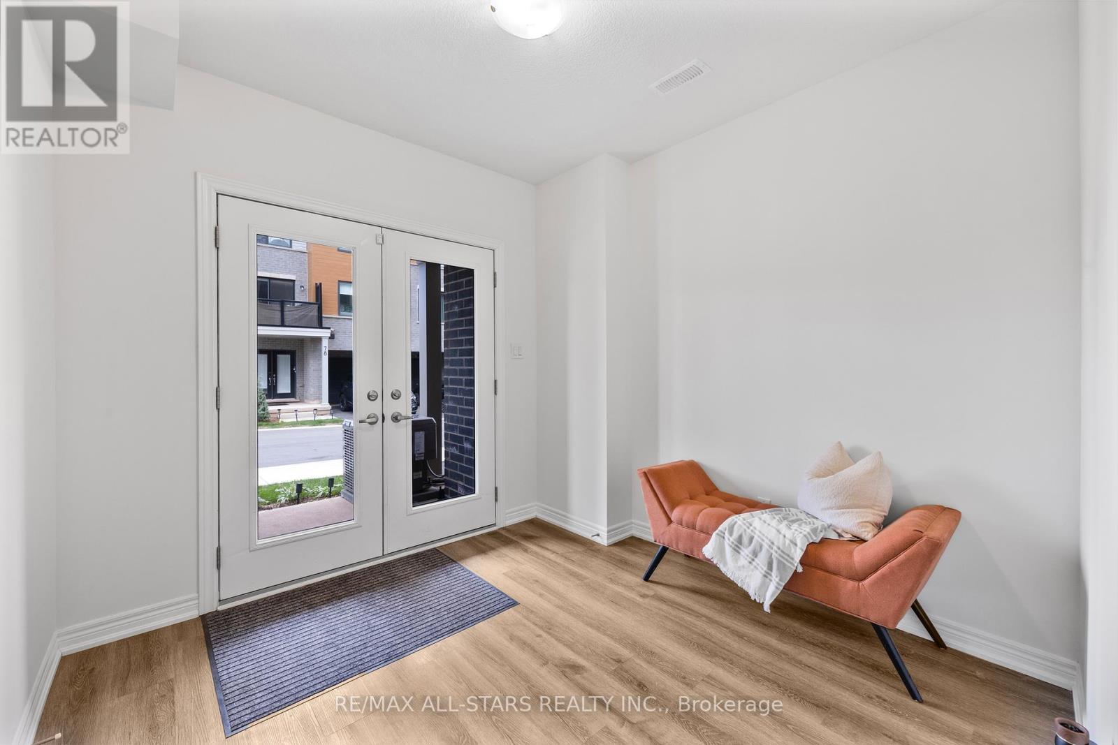 79 Dryden Lane, Hamilton, Ontario  L8H 0B6 - Photo 8 - X12967366