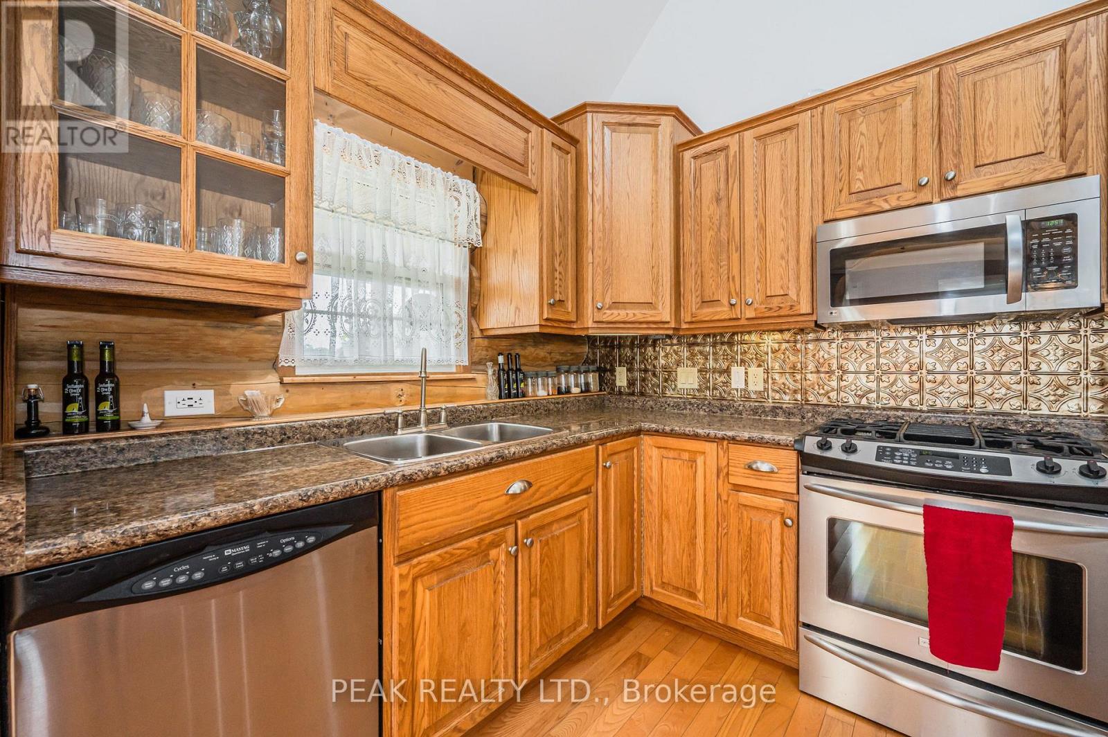 171 Gosford Street, Saugeen Shores, Ontario  N0H 2L0 - Photo 14 - X12967414