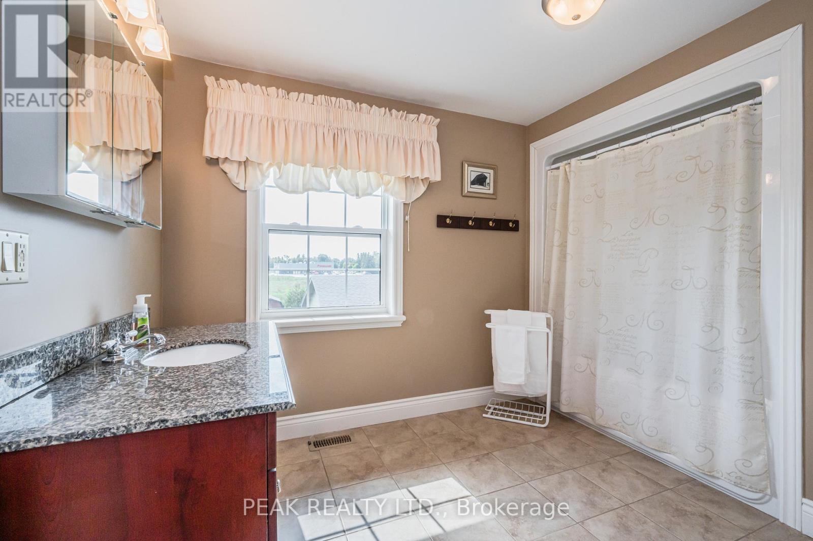 171 Gosford Street, Saugeen Shores, Ontario  N0H 2L0 - Photo 29 - X12967414