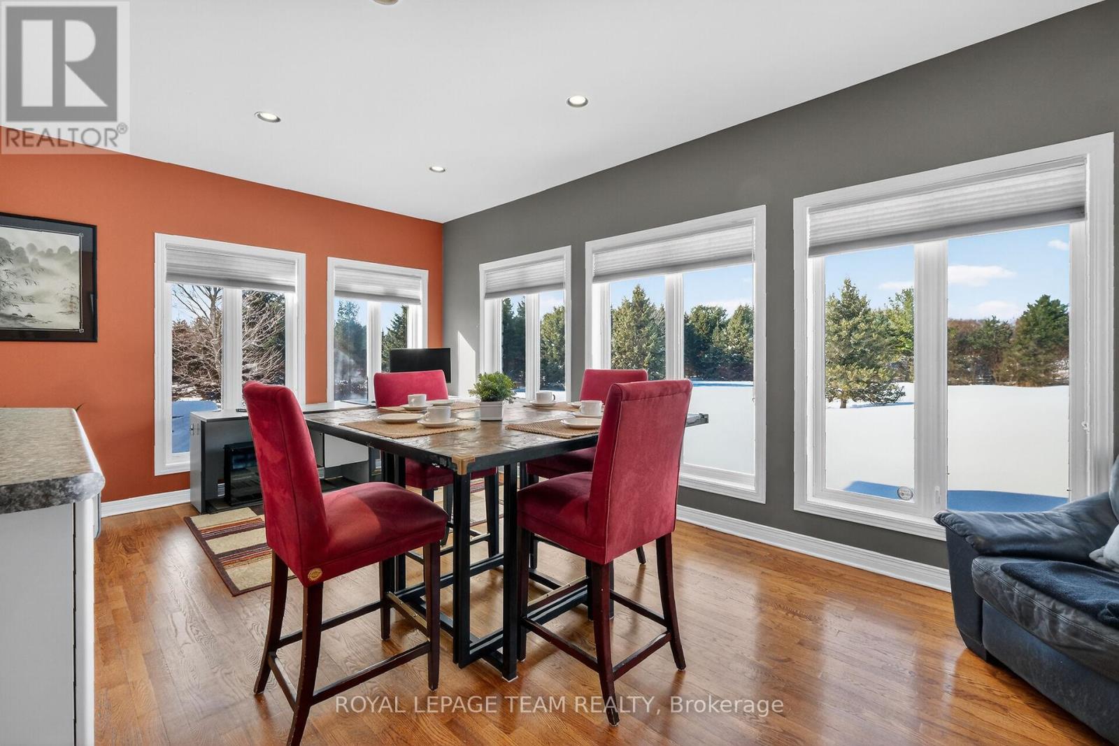 1611 Landel Drive, Ottawa, Ontario  K2W 1C2 - Photo 4 - X12803454