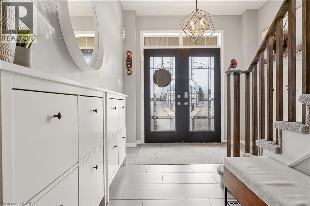 105 Larry Crescent, Caledonia, Ontario  N3W 0B2 - Photo 2 - 40817944