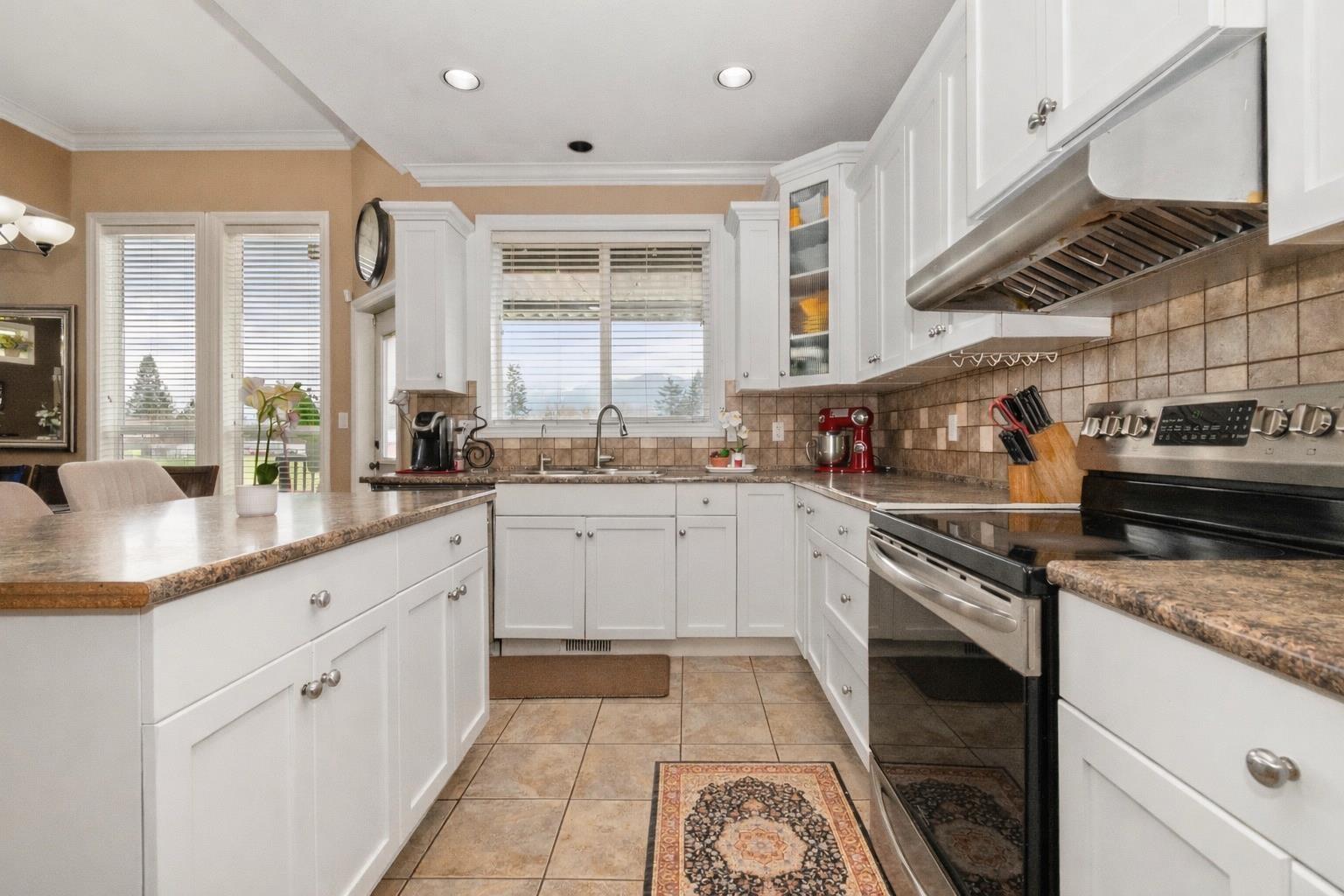 6556 Lavender Place, Sardis South, Chilliwack, British Columbia  V2R 0H5 - Photo 10 - R3107587