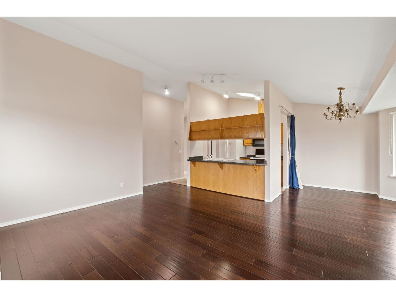 111 8972 Fleetwood Way, Surrey, British Columbia  V3R 0T5 - Photo 8 - R3106686