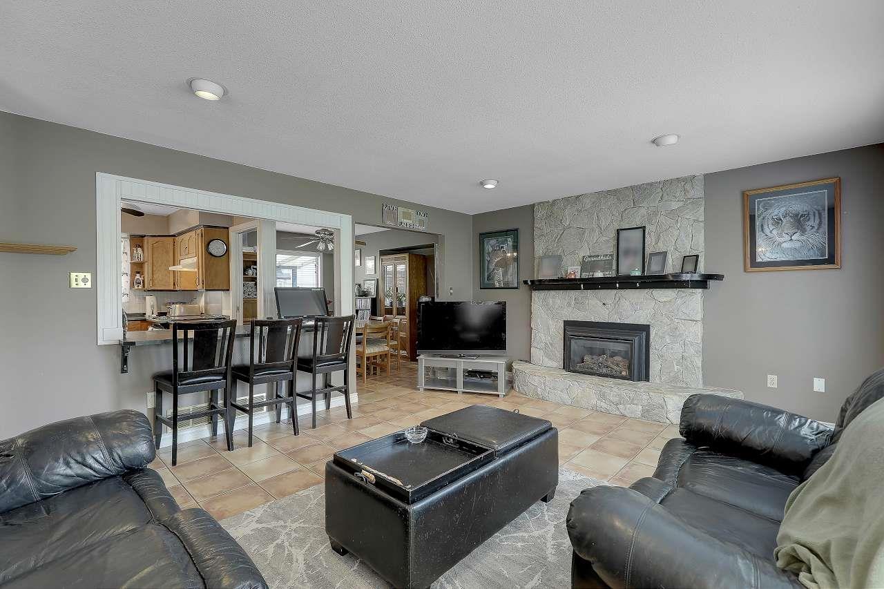 9230 212b Street, Langley, British Columbia  V1M 1K9 - Photo 4 - R3107691