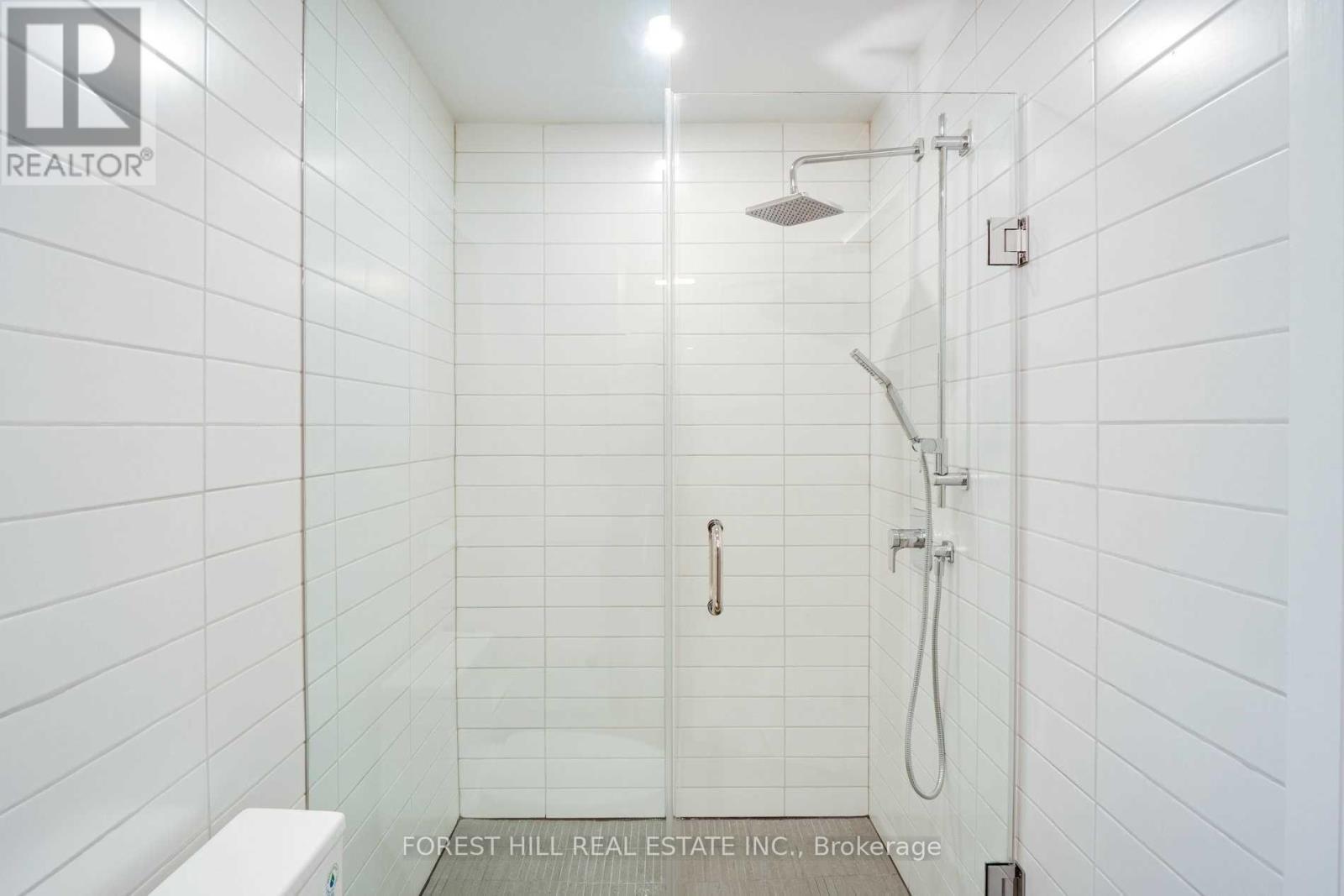 1 - 1 Greensides Avenue, Toronto (Wychwood), Ontario  M6G 3P5 - Photo 15 - C12966510
