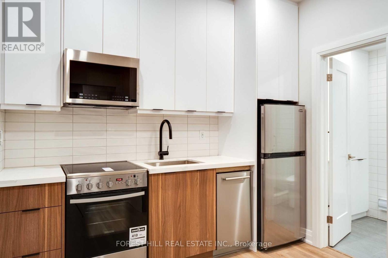 1 - 1 Greensides Avenue, Toronto (Wychwood), Ontario  M6G 3P5 - Photo 6 - C12966510