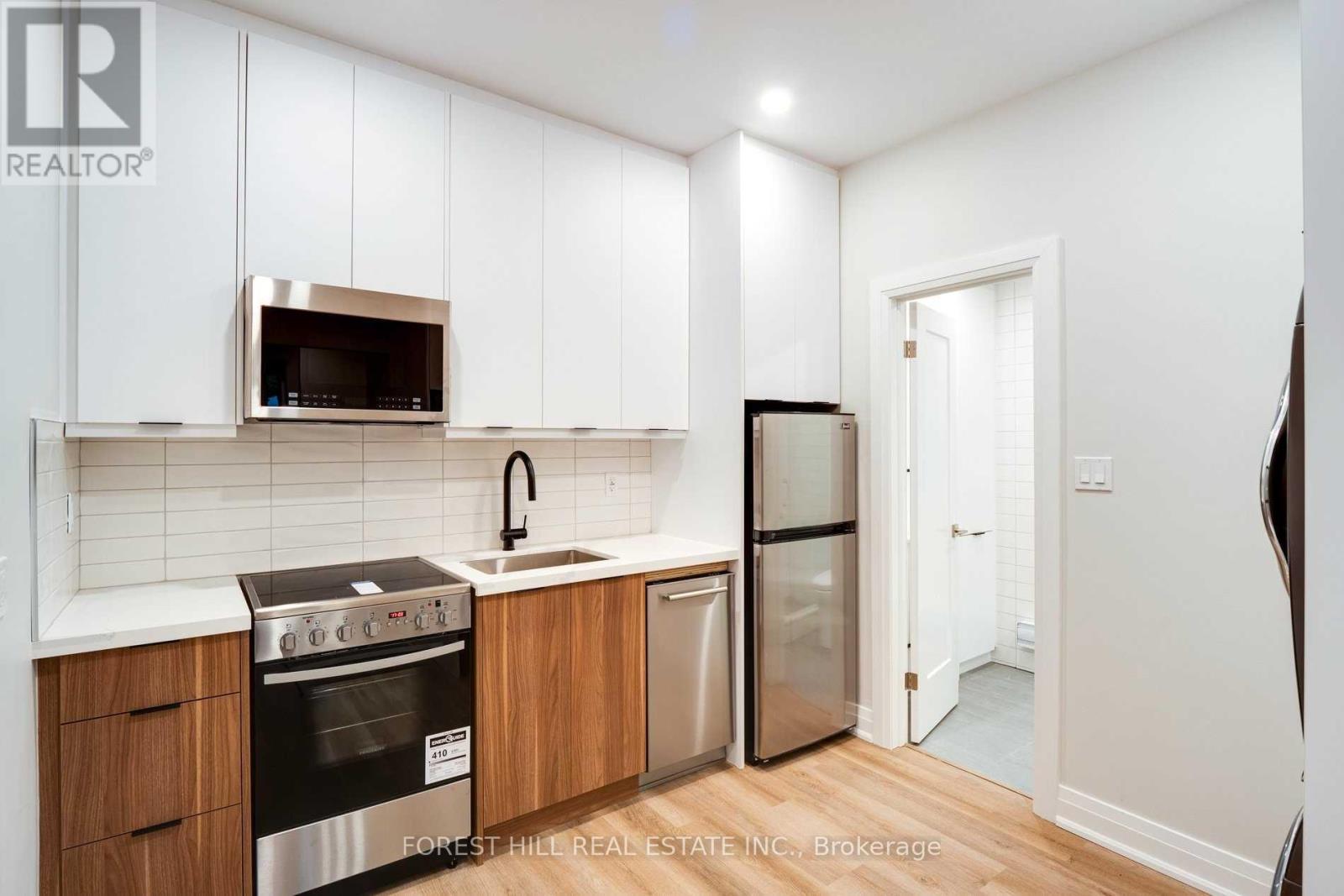 1 - 1 Greensides Avenue, Toronto (Wychwood), Ontario  M6G 3P5 - Photo 5 - C12966510