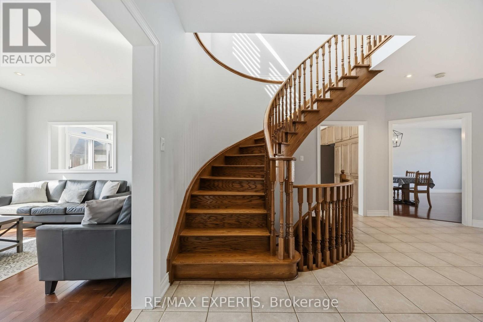 135 Pieta Place, Vaughan, Ontario  L4H 3G2 - Photo 18 - N12963600