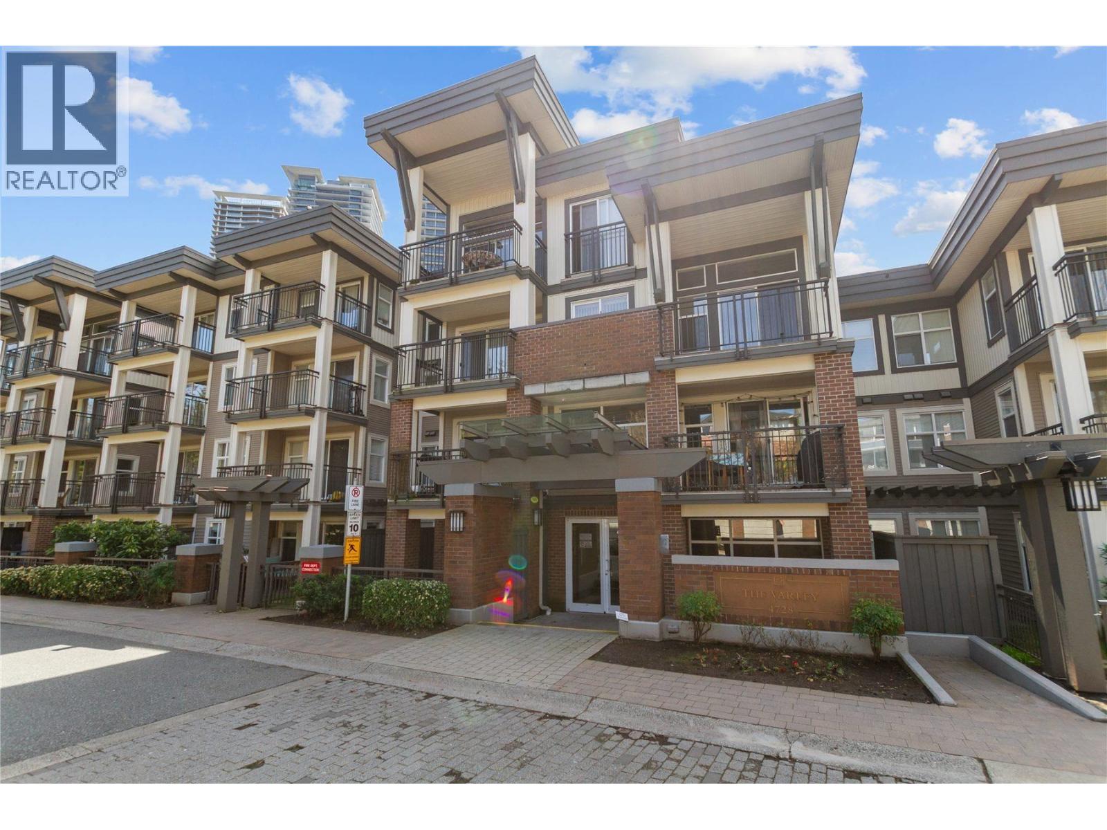 204 4728 BRENTWOOD DRIVE, Burnaby, British Columbia