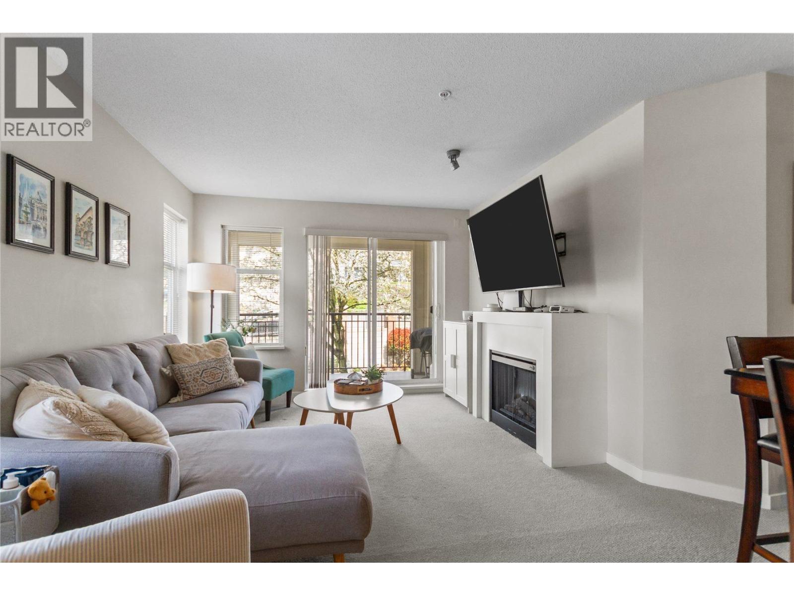 204 4728 Brentwood Drive, Burnaby, British Columbia  V5C 0G2 - Photo 2 - R3107656