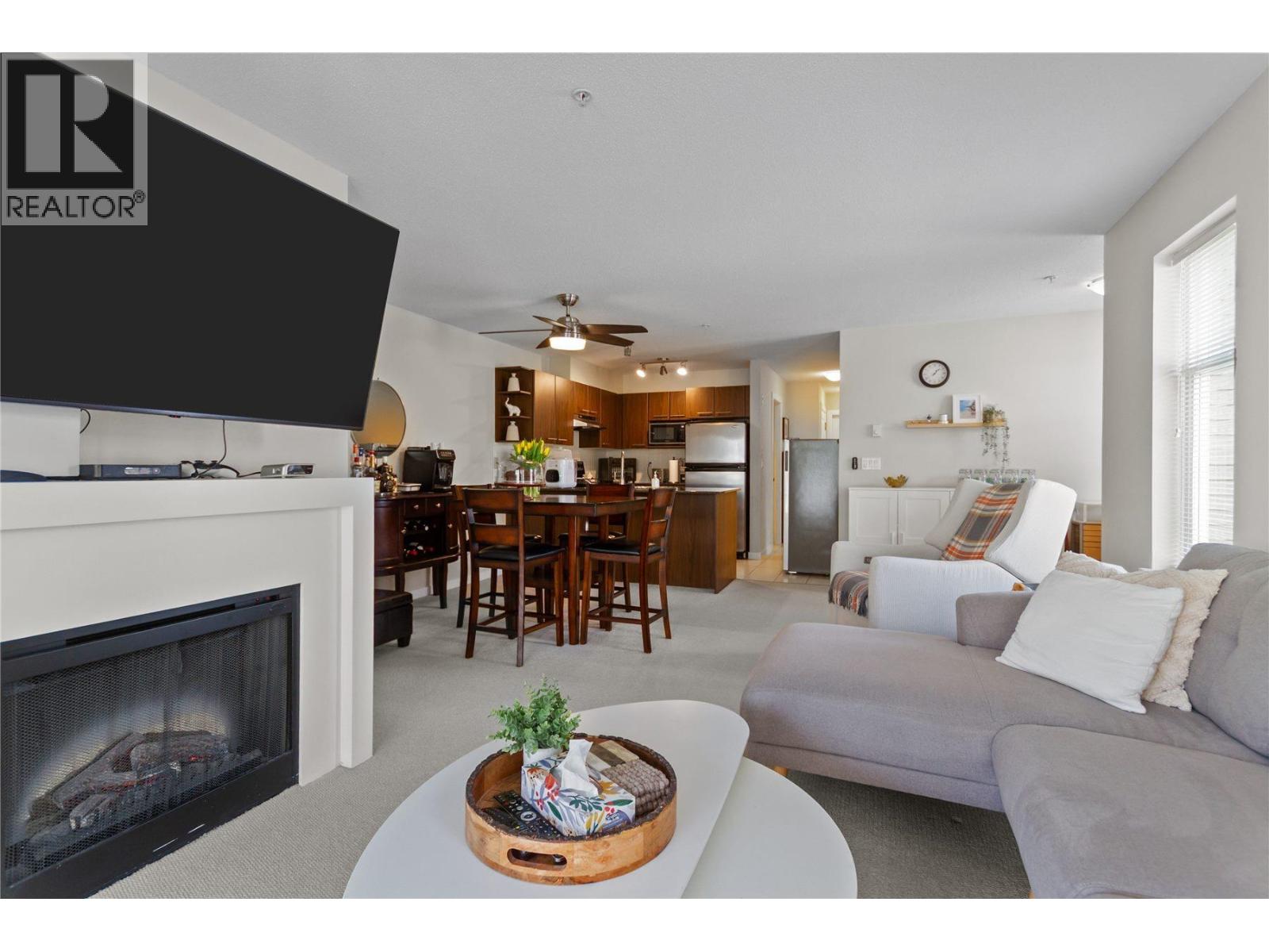 204 4728 Brentwood Drive, Burnaby, British Columbia  V5C 0G2 - Photo 3 - R3107656