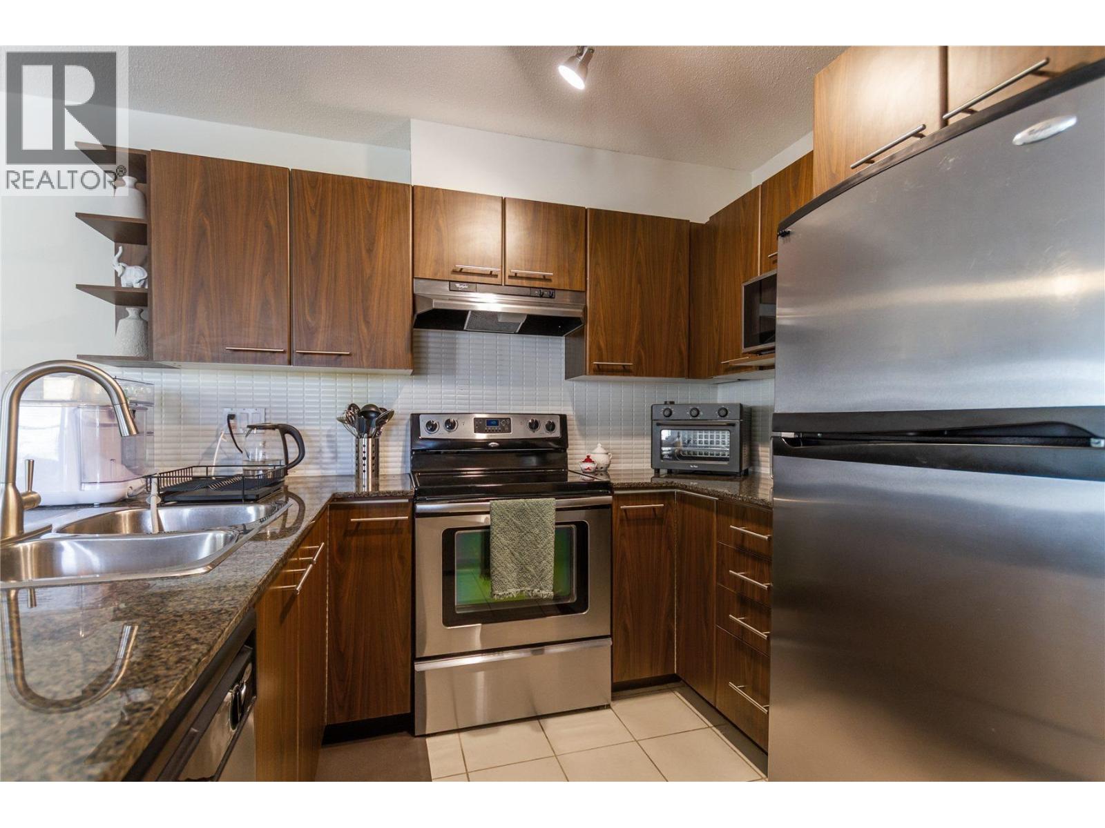 204 4728 Brentwood Drive, Burnaby, British Columbia  V5C 0G2 - Photo 9 - R3107656