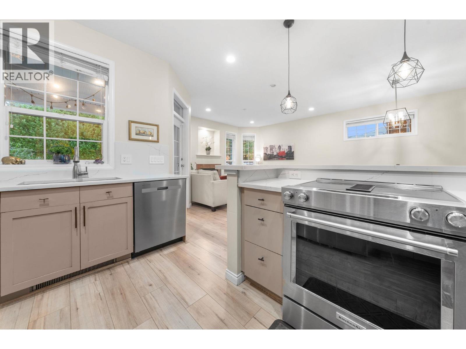 1263 W 16th Street, North Vancouver, British Columbia  V7P 1R5 - Photo 16 - R3107669