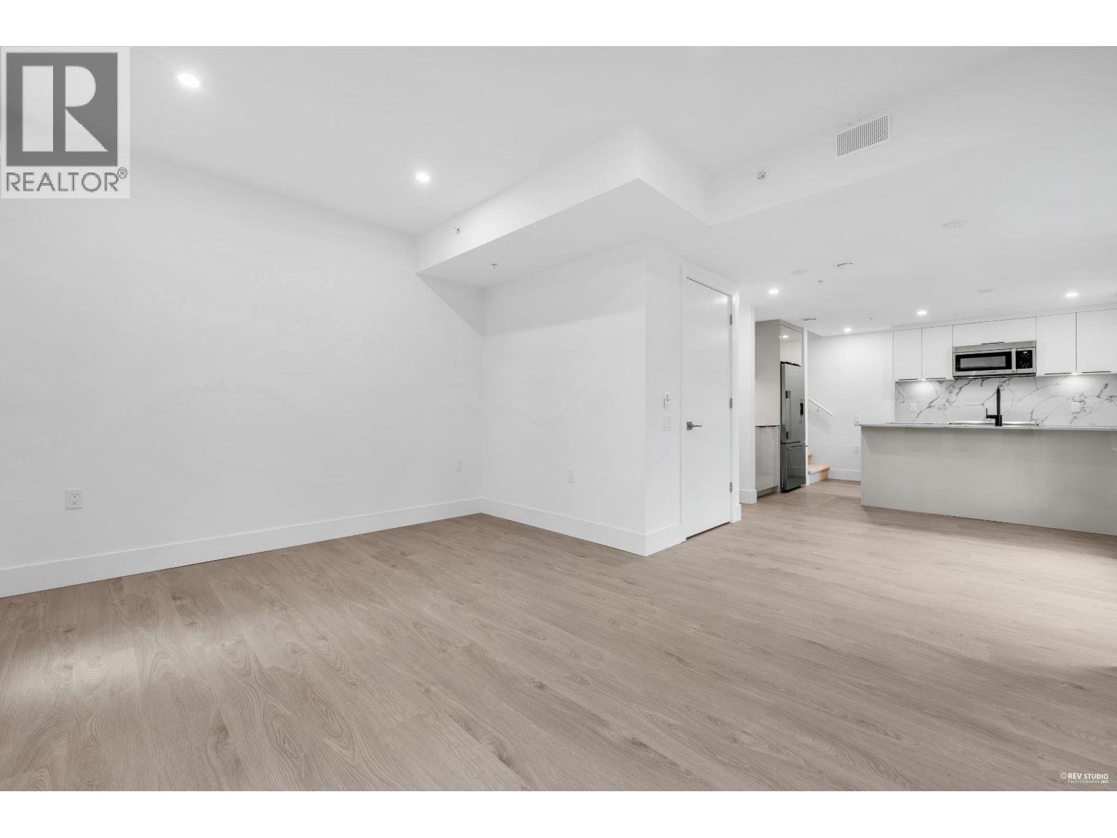 108 2073 E 1 Avenue, Vancouver, British Columbia V5N 1B6 - Photo 7 - R3107711