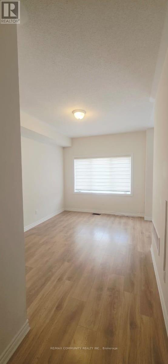 136 Sapphire Way, Thorold, Ontario  L2V 0B8 - Photo 8 - X12963290