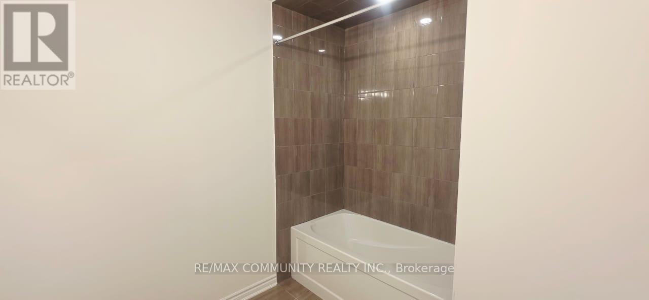 136 Sapphire Way, Thorold, Ontario  L2V 0B8 - Photo 20 - X12963290