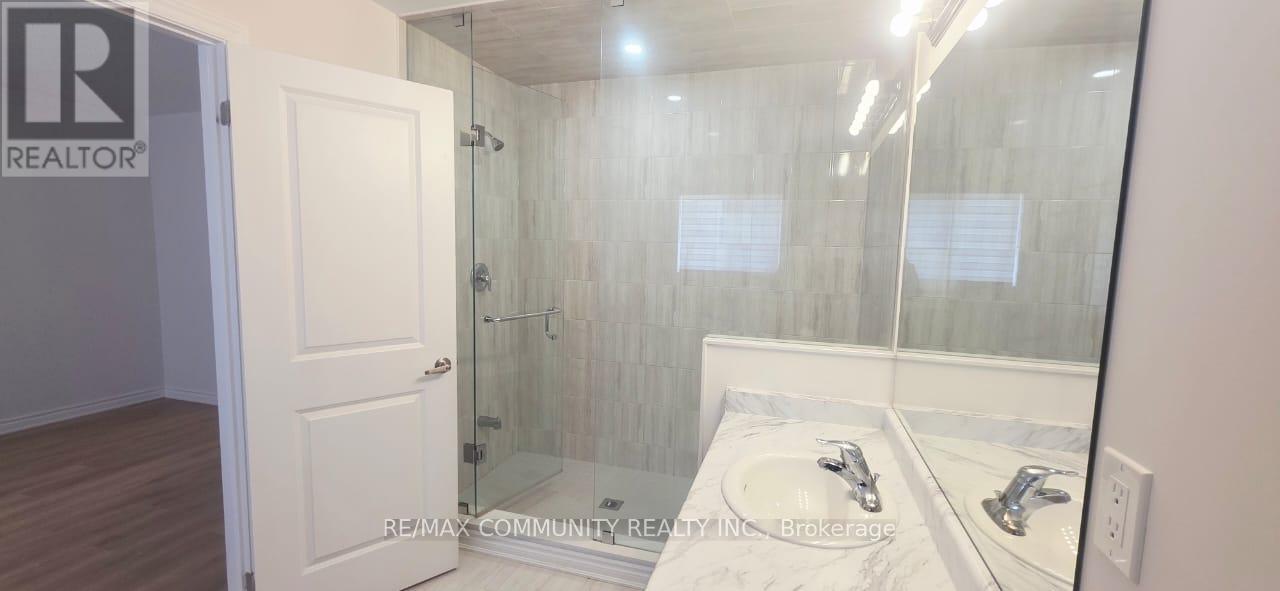 136 Sapphire Way, Thorold, Ontario  L2V 0B8 - Photo 14 - X12963290