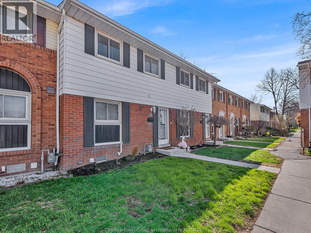 2922 Meadowbrook Lane Unit# 2, Windsor, Ontario  N8T 3C8 - Photo 2 - 26007325