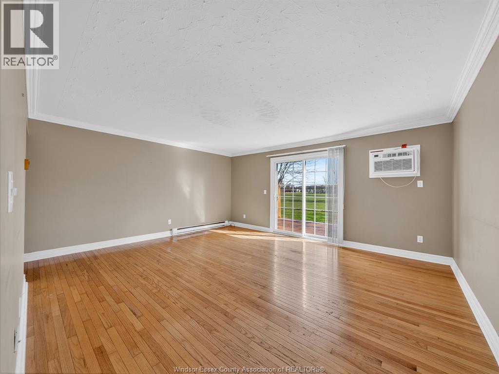 2922 Meadowbrook Lane Unit# 2, Windsor, Ontario  N8T 3C8 - Photo 11 - 26007325