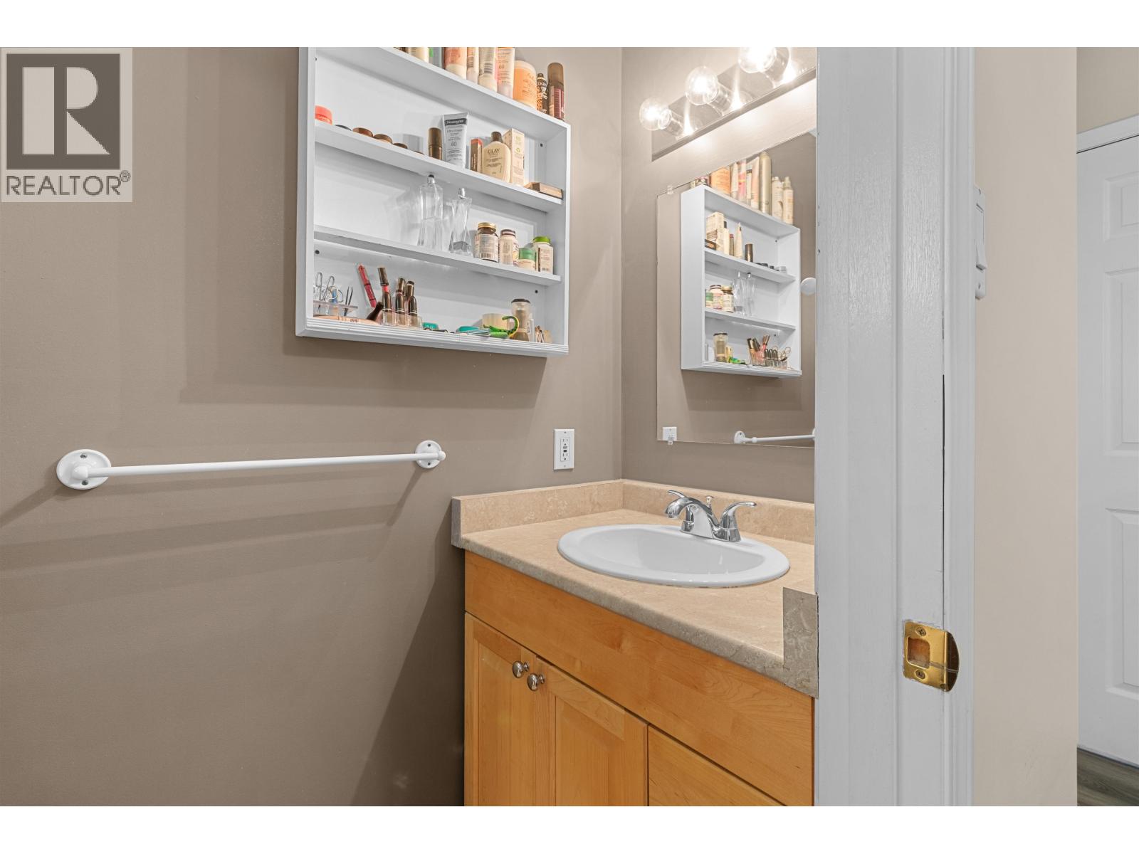 1204 Nestor Street, Coquitlam, British Columbia  V3E 1H6 - Photo 26 - R3107725