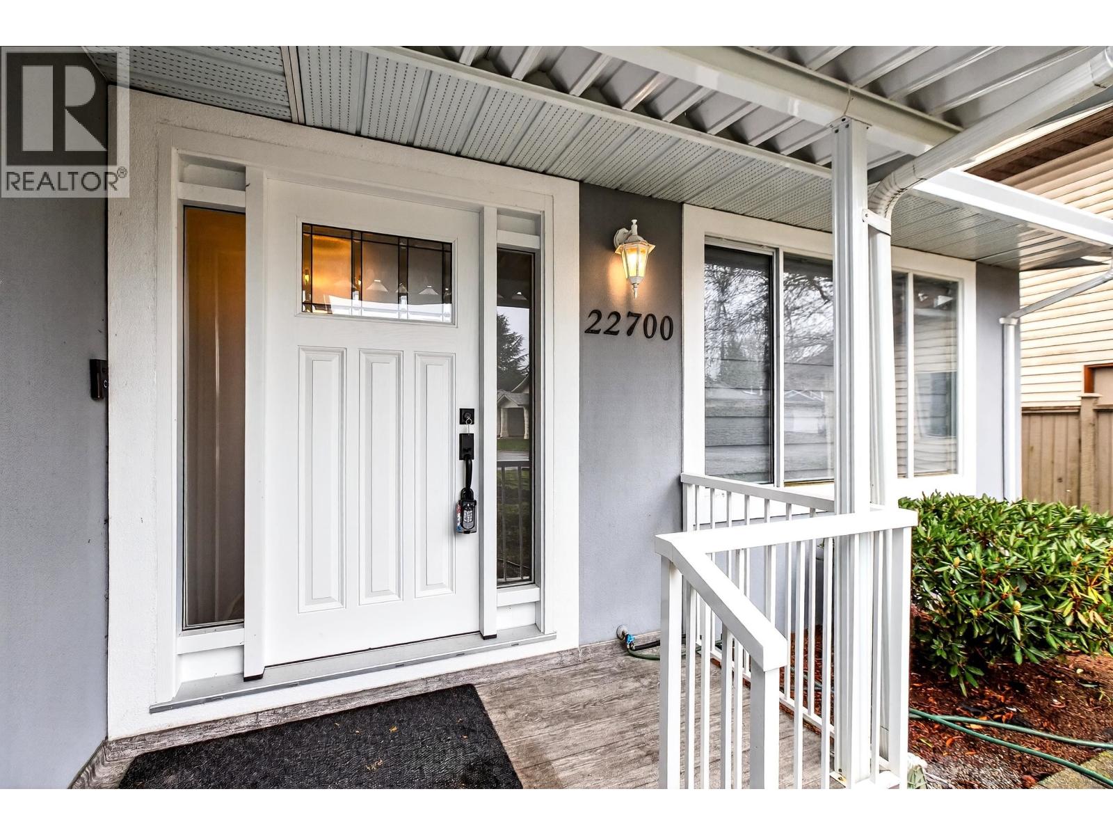 22700 Balabanian Circle, Maple Ridge, British Columbia V2X 9C3 - Photo 3 - R3107768