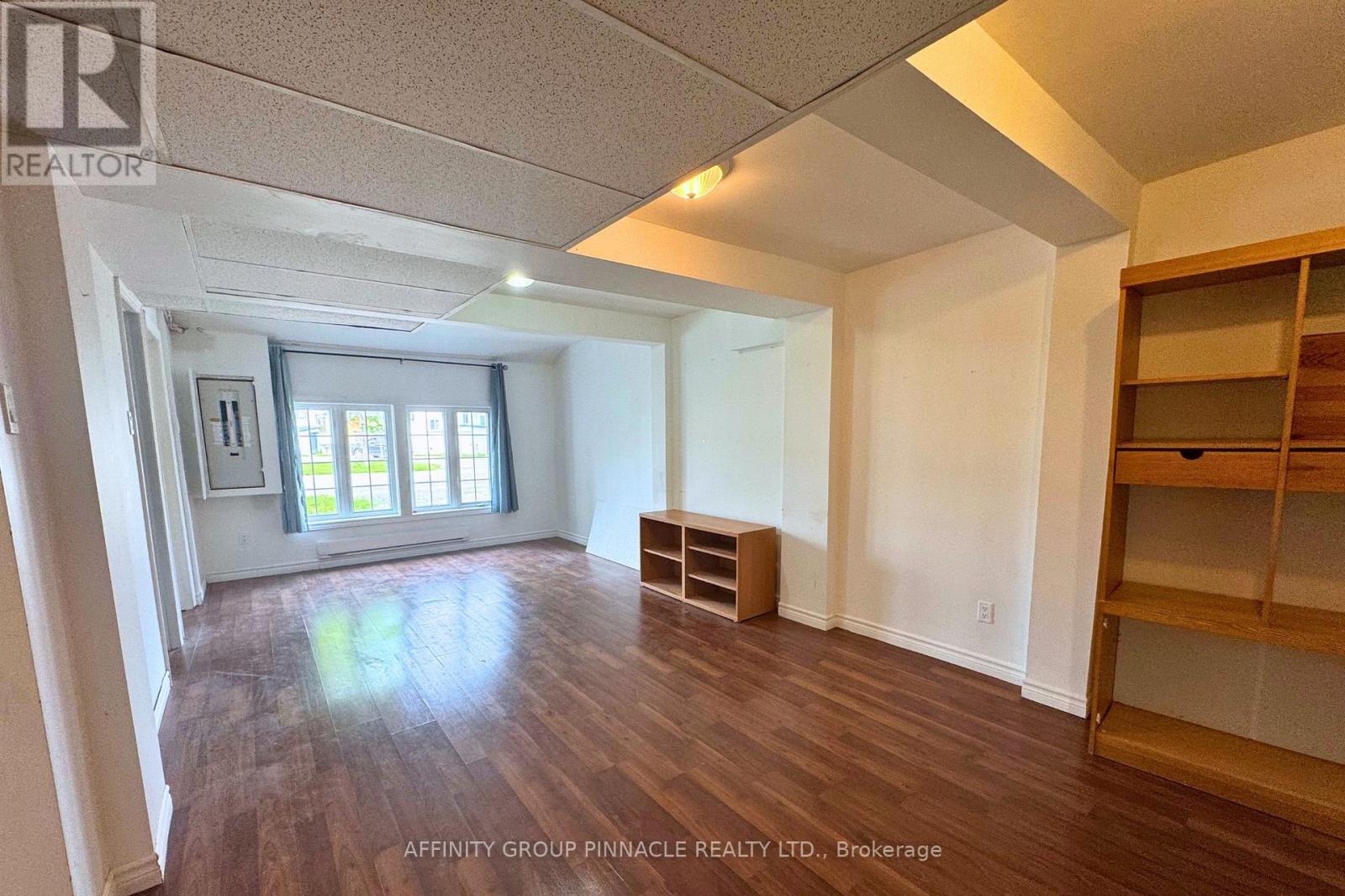 #2 - 88 Albert Street S, Kawartha Lakes, Ontario  K9V 3H6 - Photo 6 - X12967562