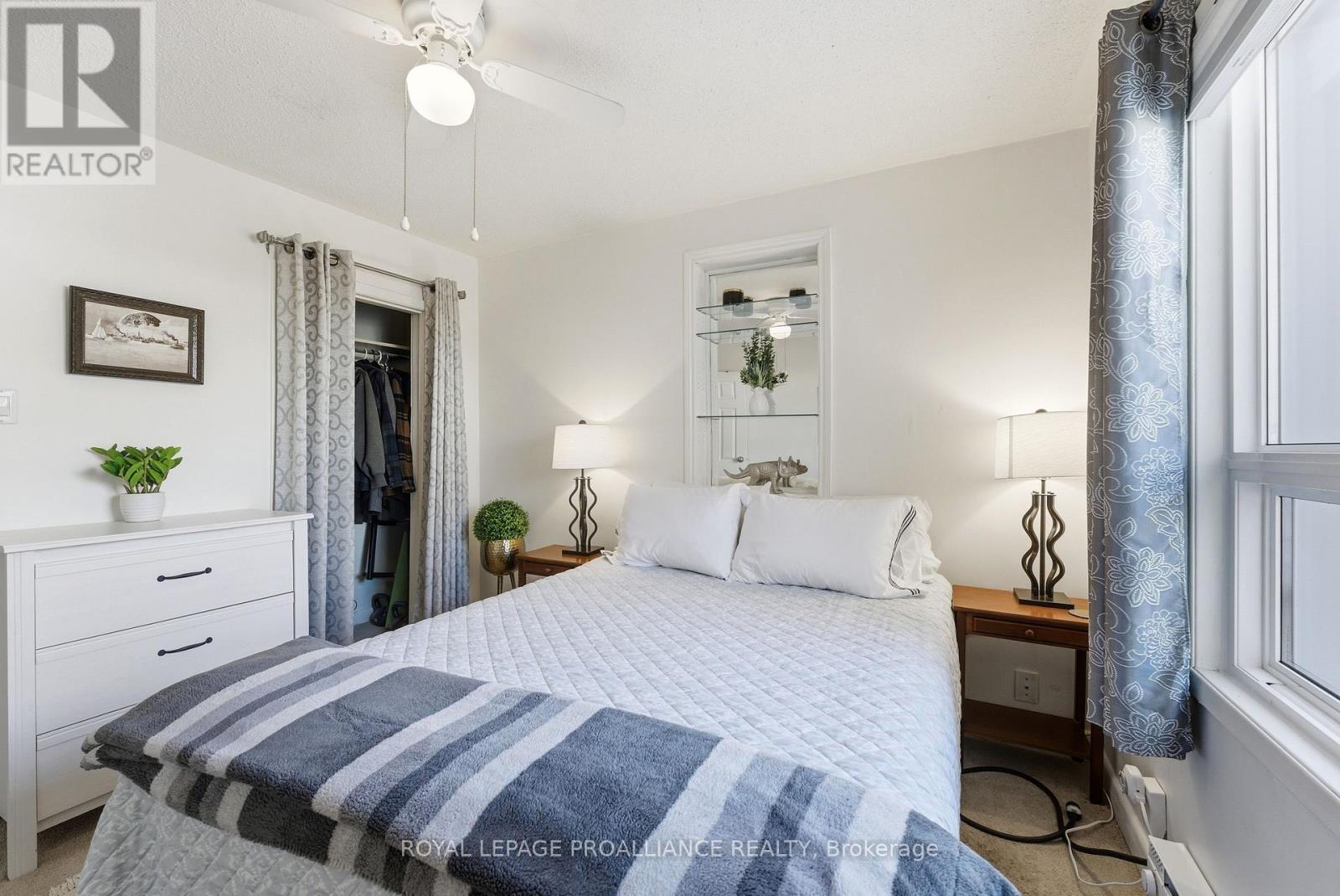 23 Guelph Street, Quinte West, Ontario  K8V 4G2 - Photo 12 - X12967572