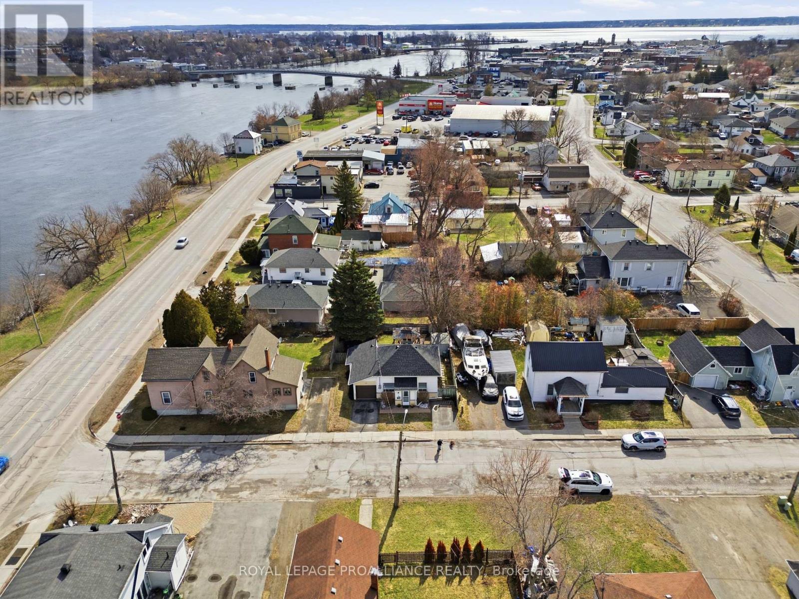 23 Guelph Street, Quinte West, Ontario  K8V 4G2 - Photo 23 - X12967572