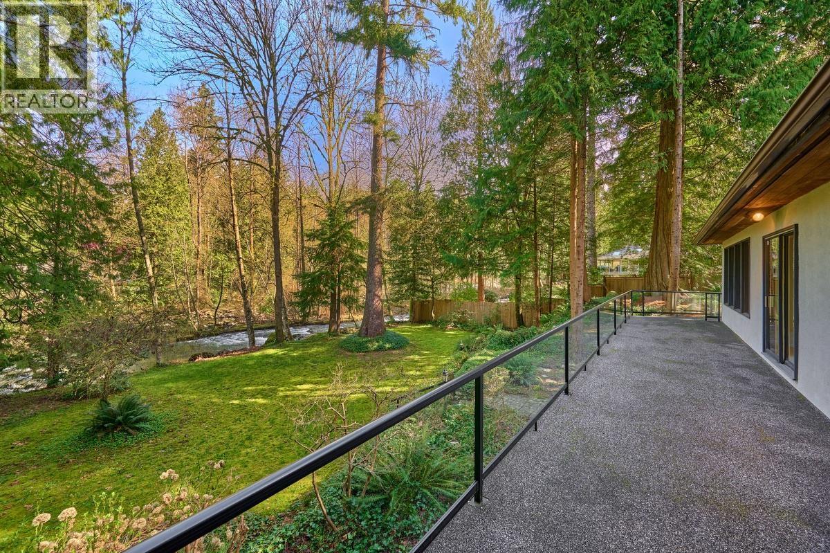 23755 128 Crescent, Maple Ridge, British Columbia  V4R 1P5 - Photo 7 - R3107445