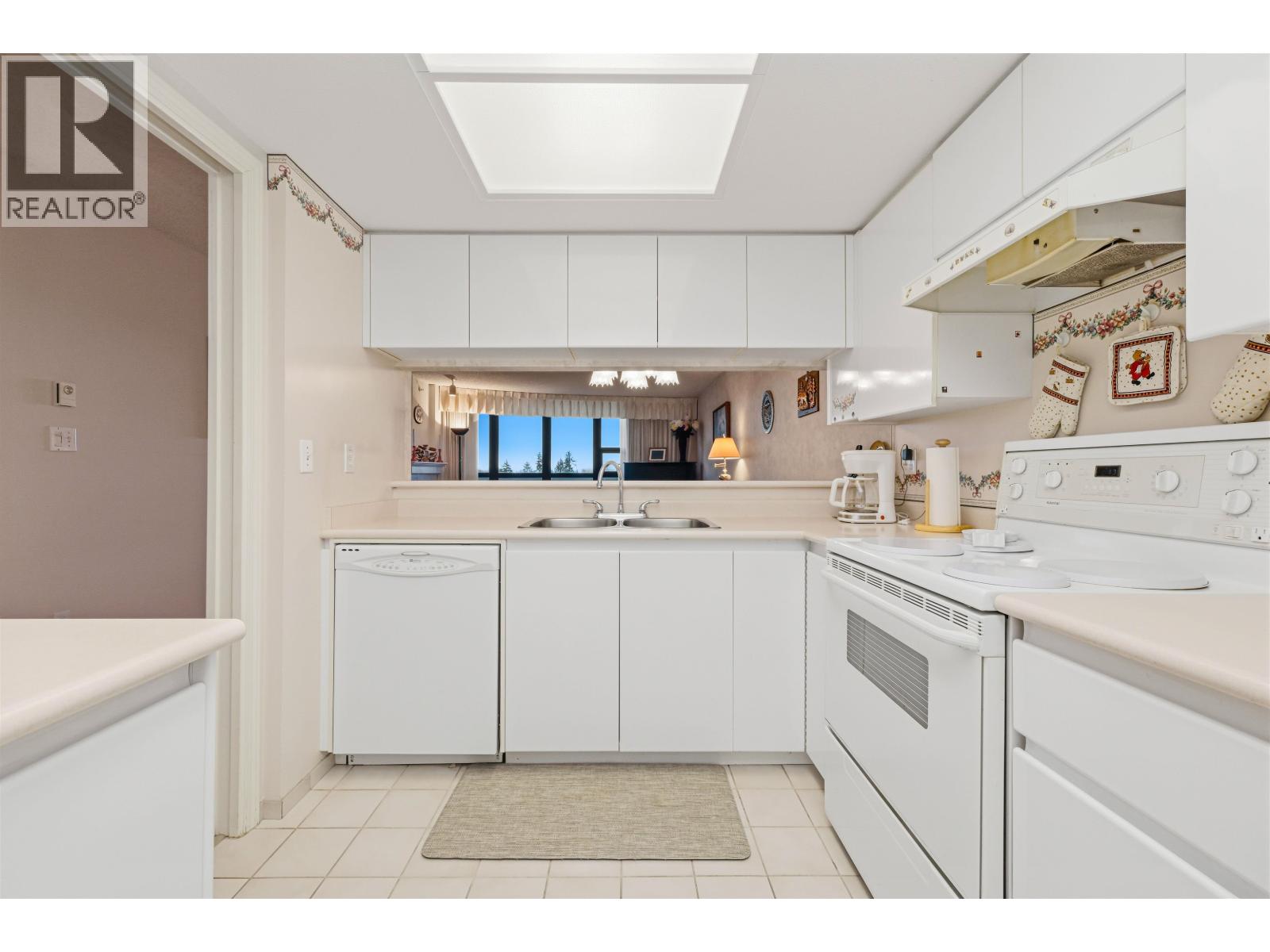 704 1190 Pipeline Road, Coquitlam, British Columbia  V3B 7T9 - Photo 10 - R3107303