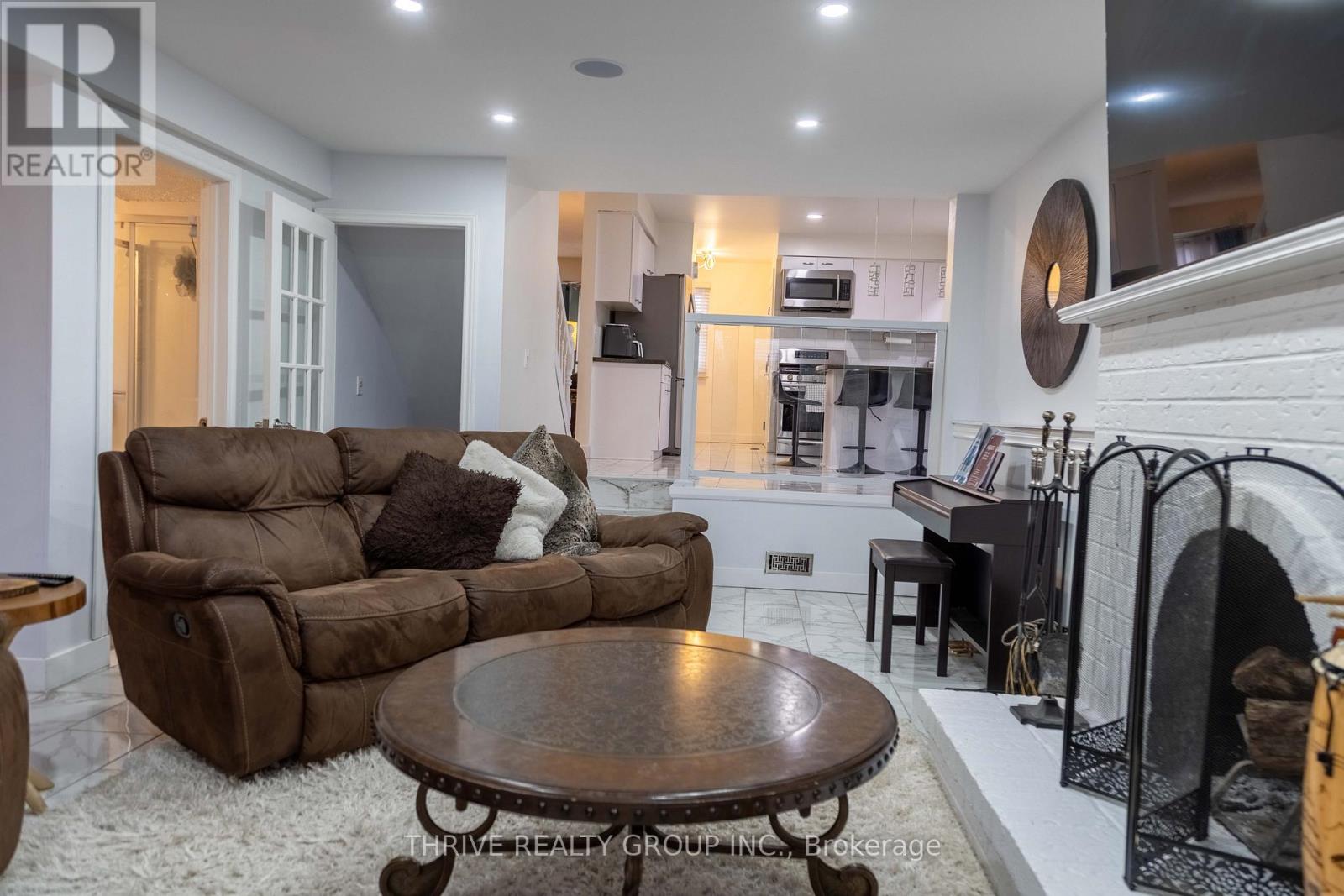 180 Clara Crescent, London South, Ontario  N6E 3H2 - Photo 12 - X12967490