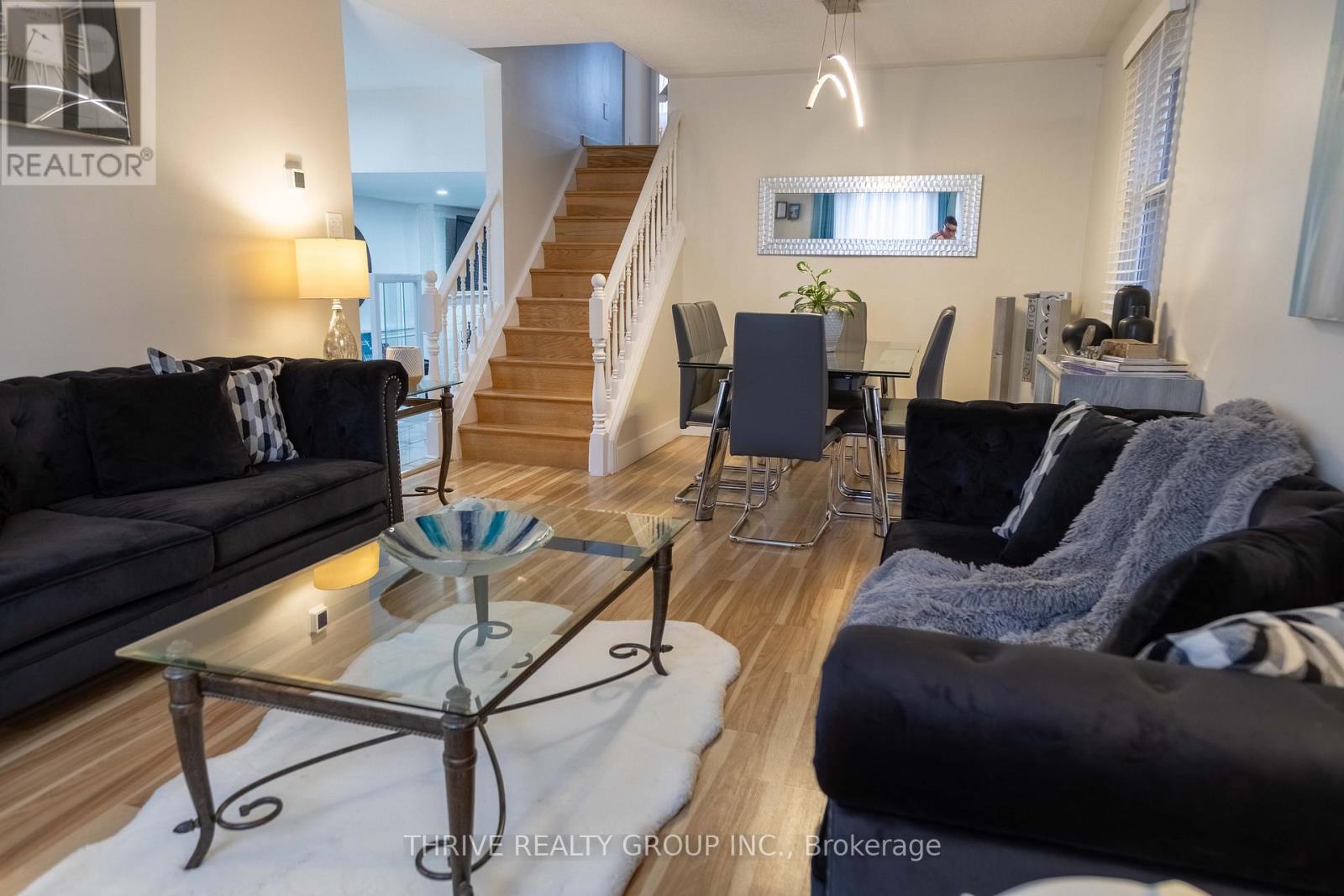 180 Clara Crescent, London South, Ontario  N6E 3H2 - Photo 3 - X12967490