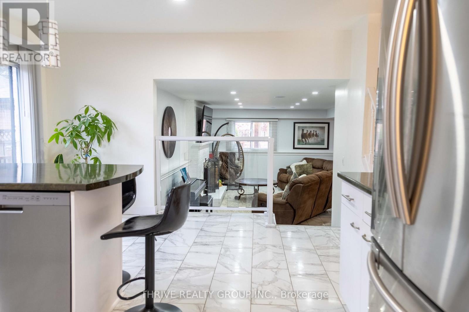 180 Clara Crescent, London South, Ontario  N6E 3H2 - Photo 7 - X12967490