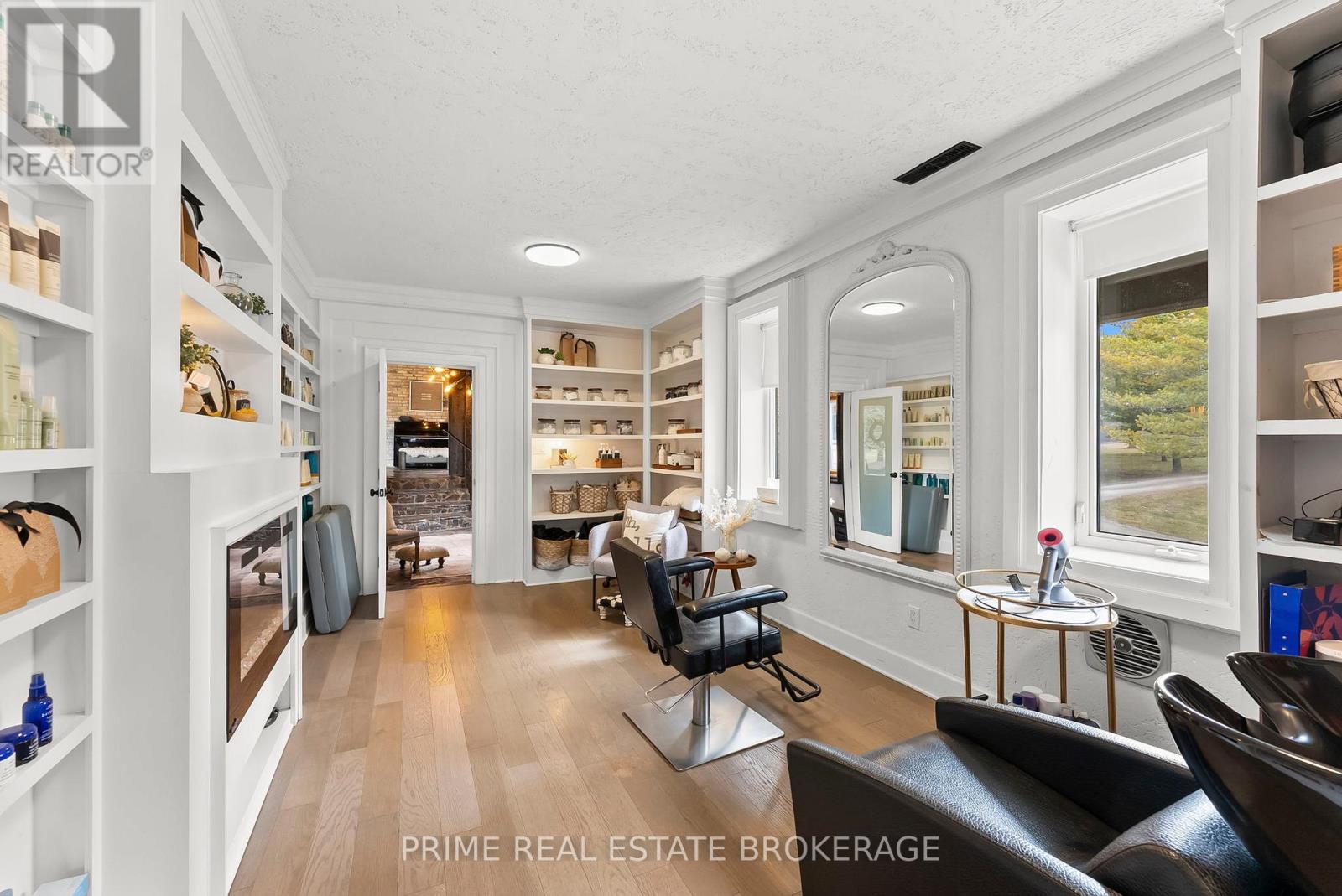 10096 Charlton Drive, Middlesex Centre, Ontario  N0M 1P0 - Photo 22 - X12967498