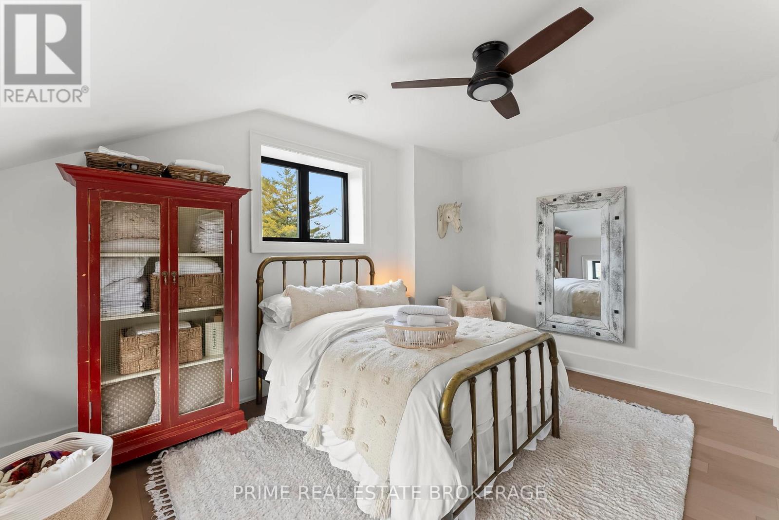 10096 Charlton Drive, Middlesex Centre, Ontario  N0M 1P0 - Photo 33 - X12967498