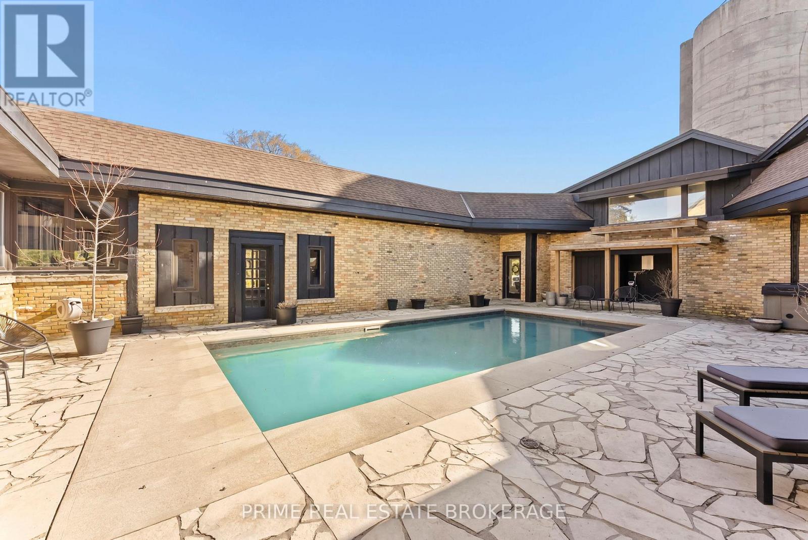 10096 Charlton Drive, Middlesex Centre, Ontario  N0M 1P0 - Photo 41 - X12967498