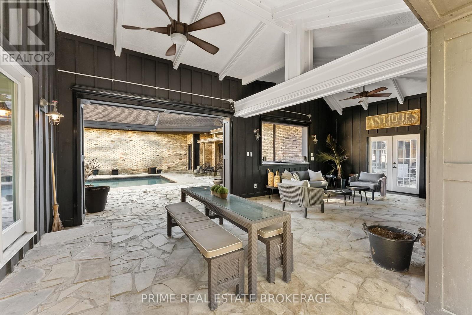 10096 Charlton Drive, Middlesex Centre, Ontario  N0M 1P0 - Photo 43 - X12967498