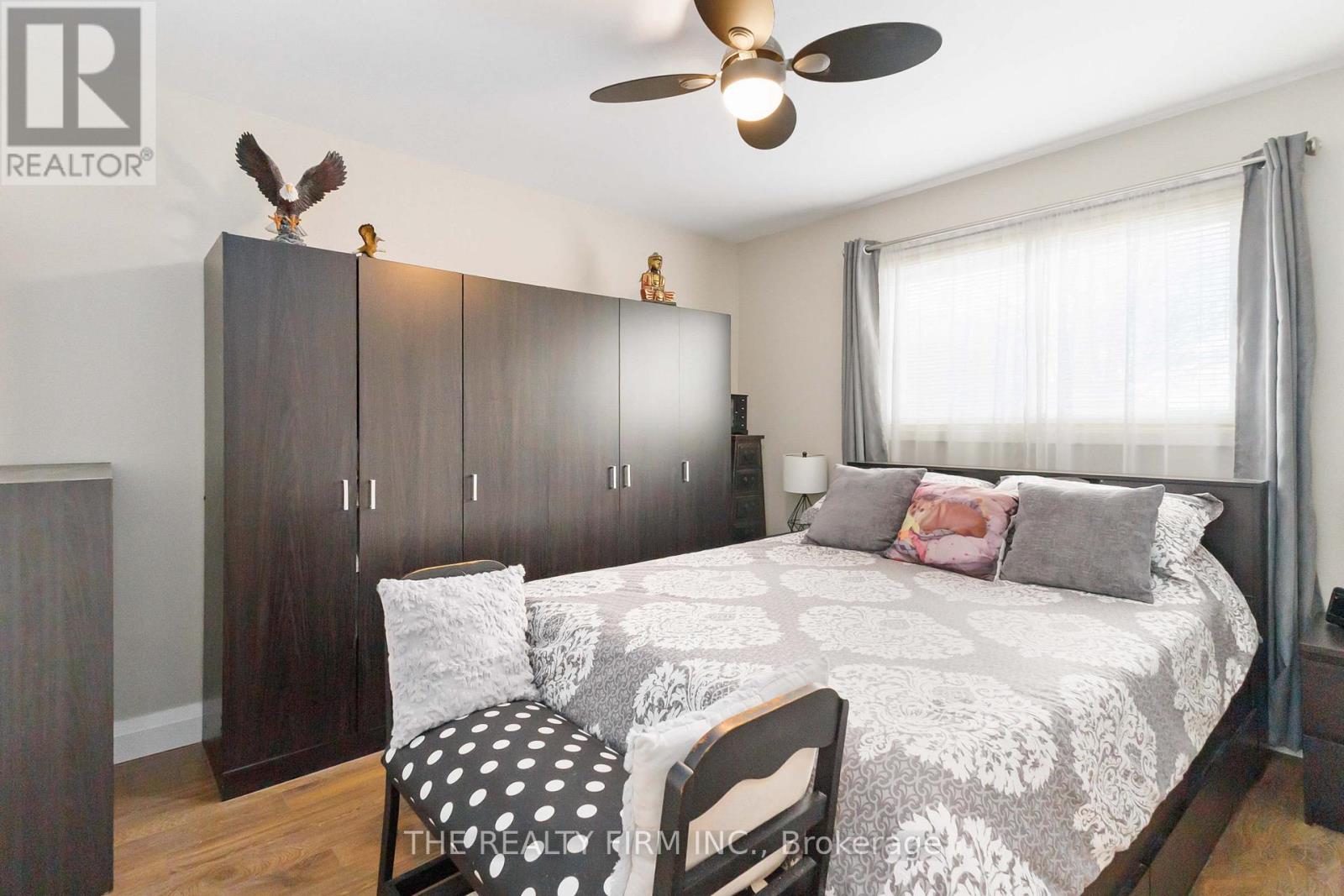 72 Metcalfe Crescent, London South, Ontario  N6E 1H9 - Photo 10 - X12967546