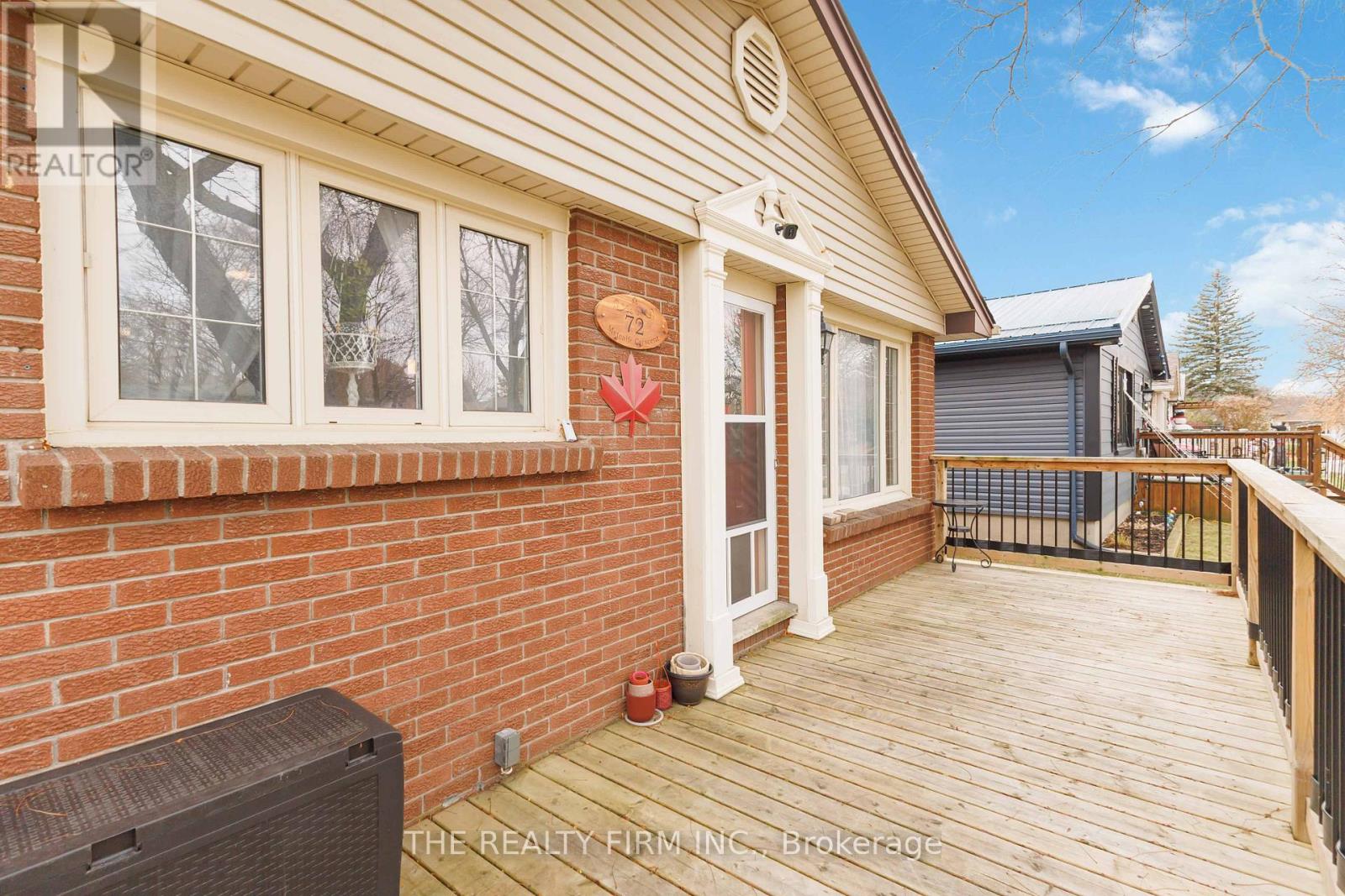 72 Metcalfe Crescent, London South, Ontario  N6E 1H9 - Photo 4 - X12967546