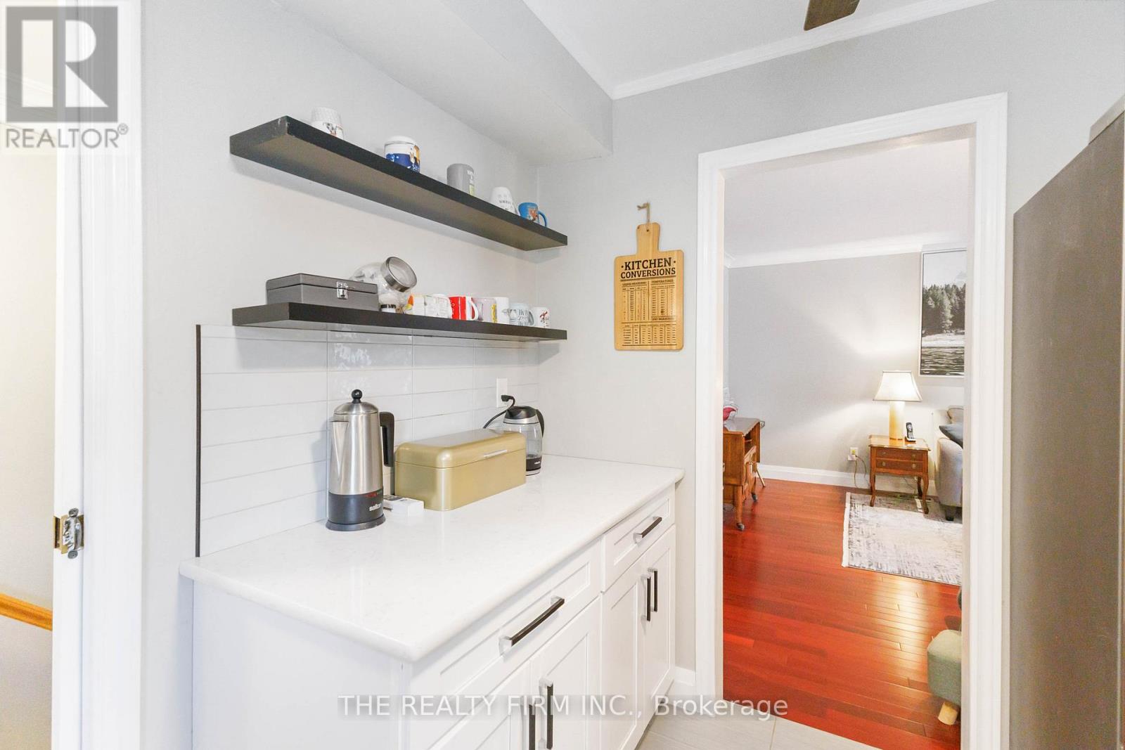 72 Metcalfe Crescent, London South, Ontario  N6E 1H9 - Photo 9 - X12967546