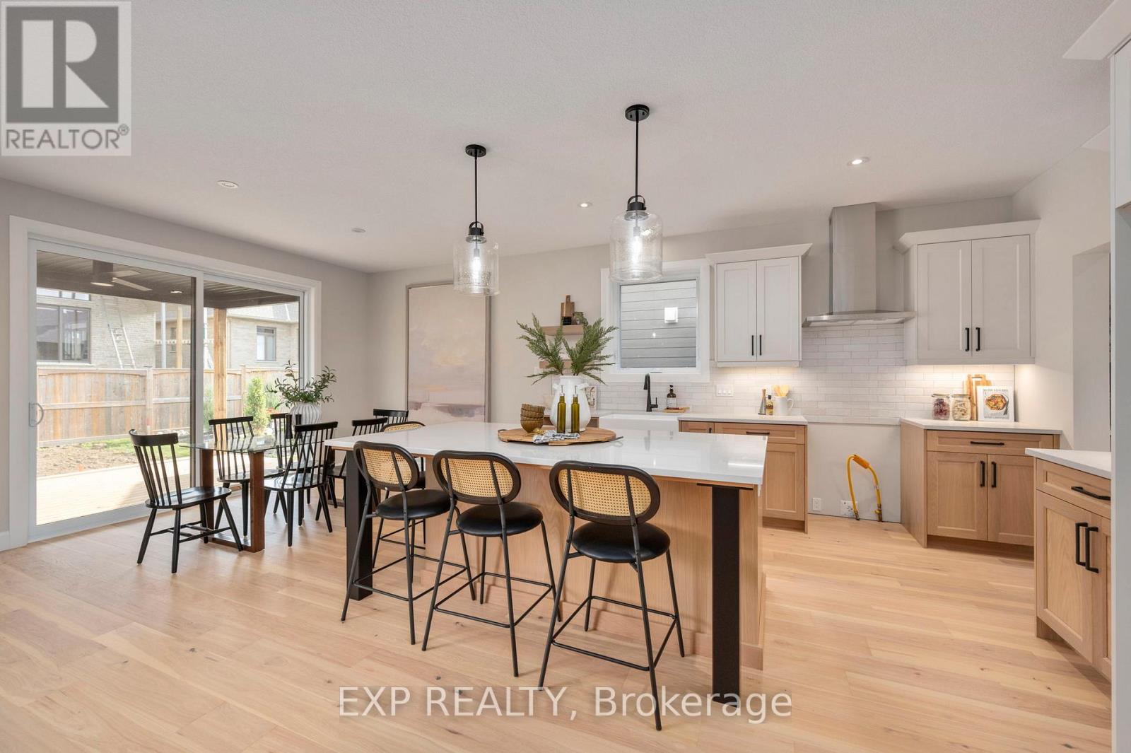 2048 Wickerson Road, London South, Ontario  N6K 5C4 - Photo 10 - X12967556