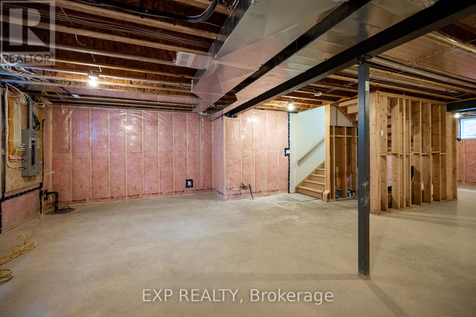 2048 Wickerson Road, London South, Ontario  N6K 5C4 - Photo 33 - X12967556