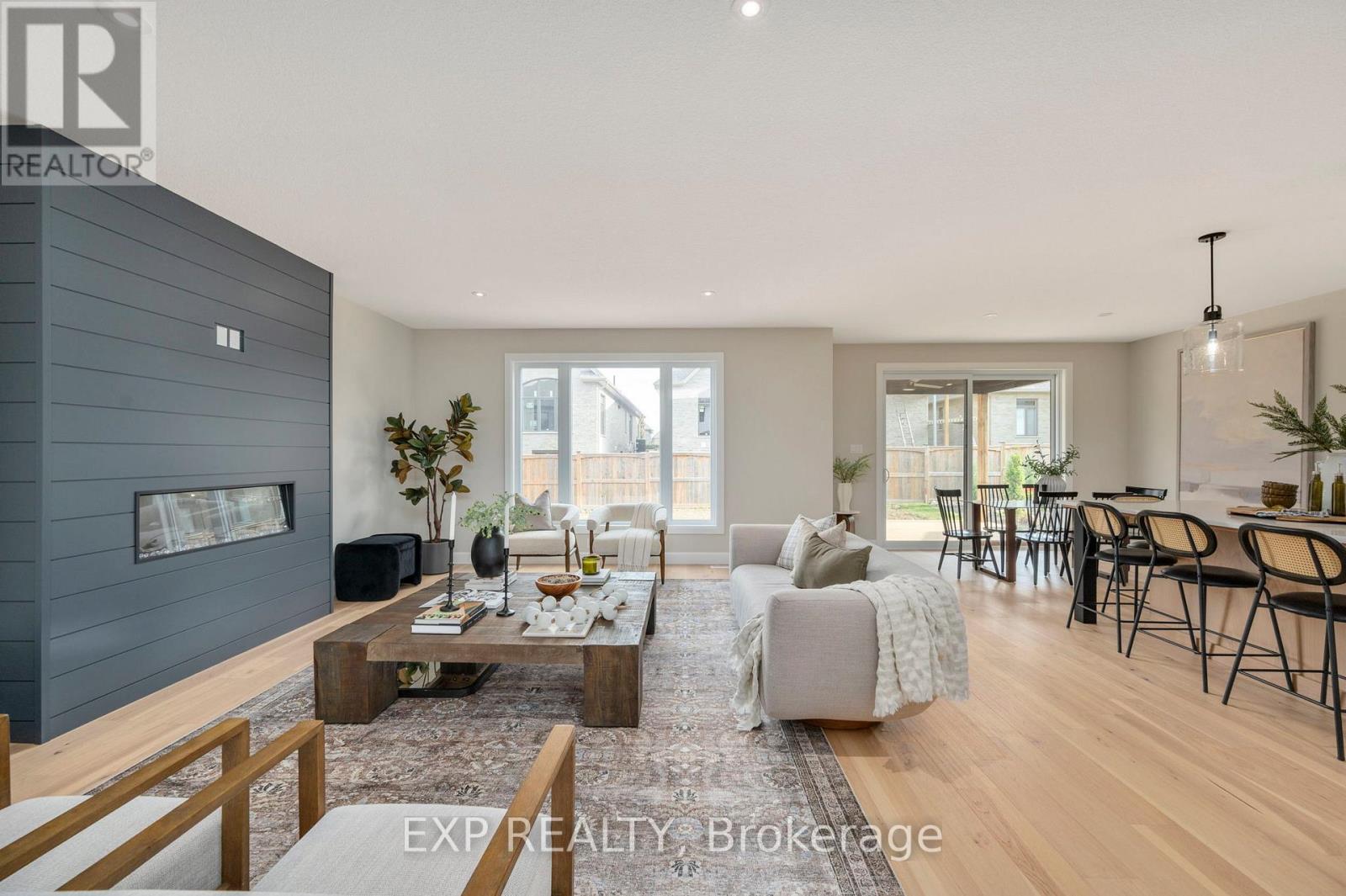 2048 Wickerson Road, London South, Ontario  N6K 5C4 - Photo 4 - X12967556