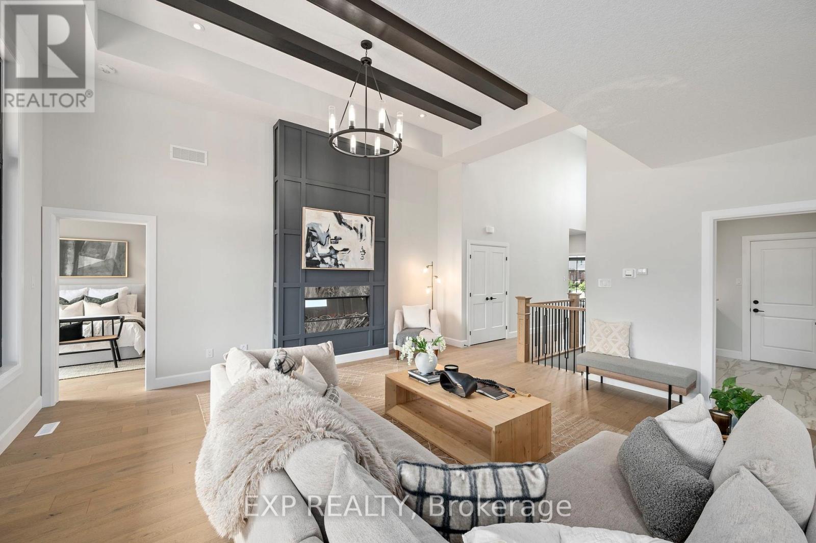 2052 Wickerson Road, London South, Ontario  N6K 4R6 - Photo 11 - X12967558