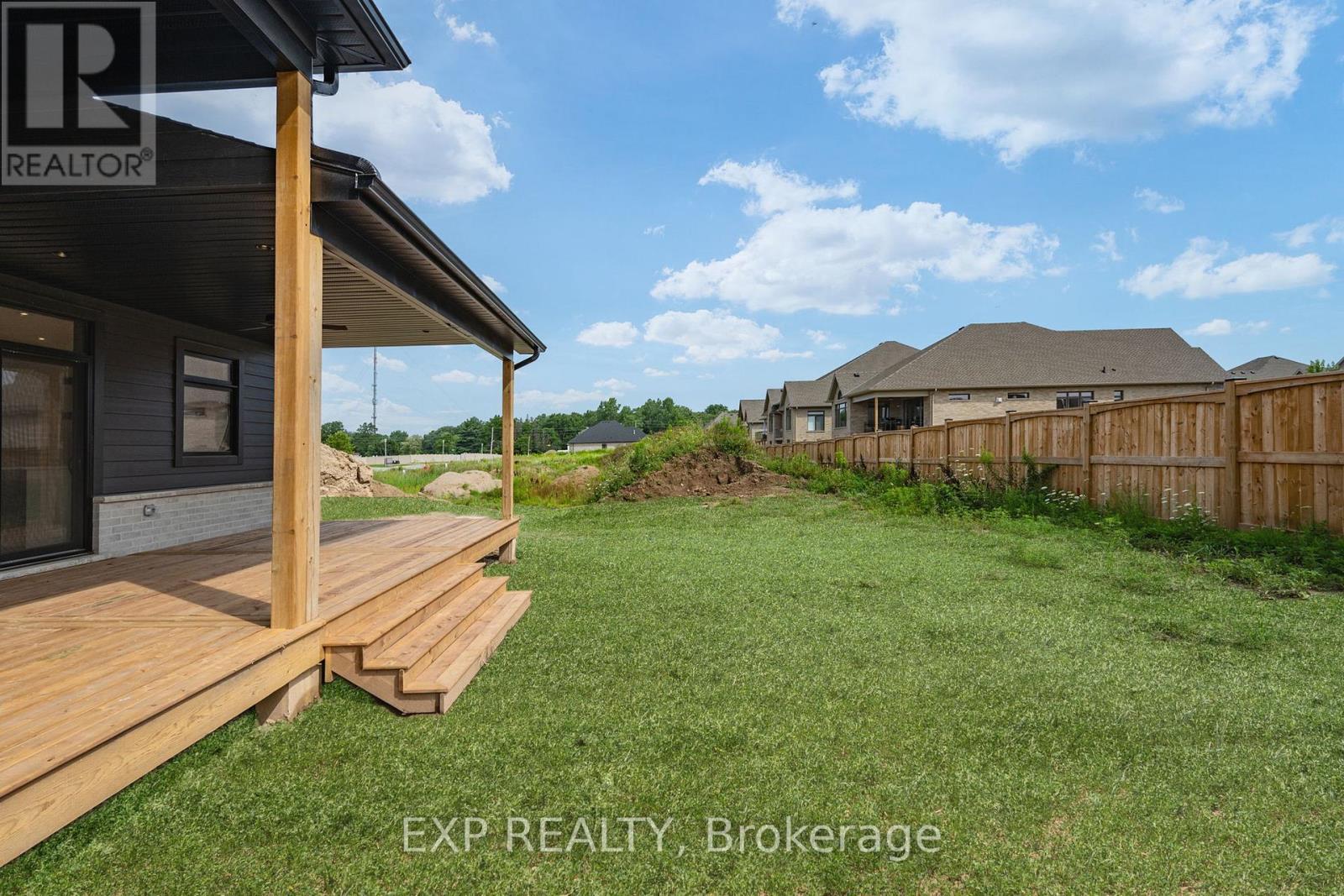 2052 Wickerson Road, London South, Ontario  N6K 4R6 - Photo 36 - X12967558