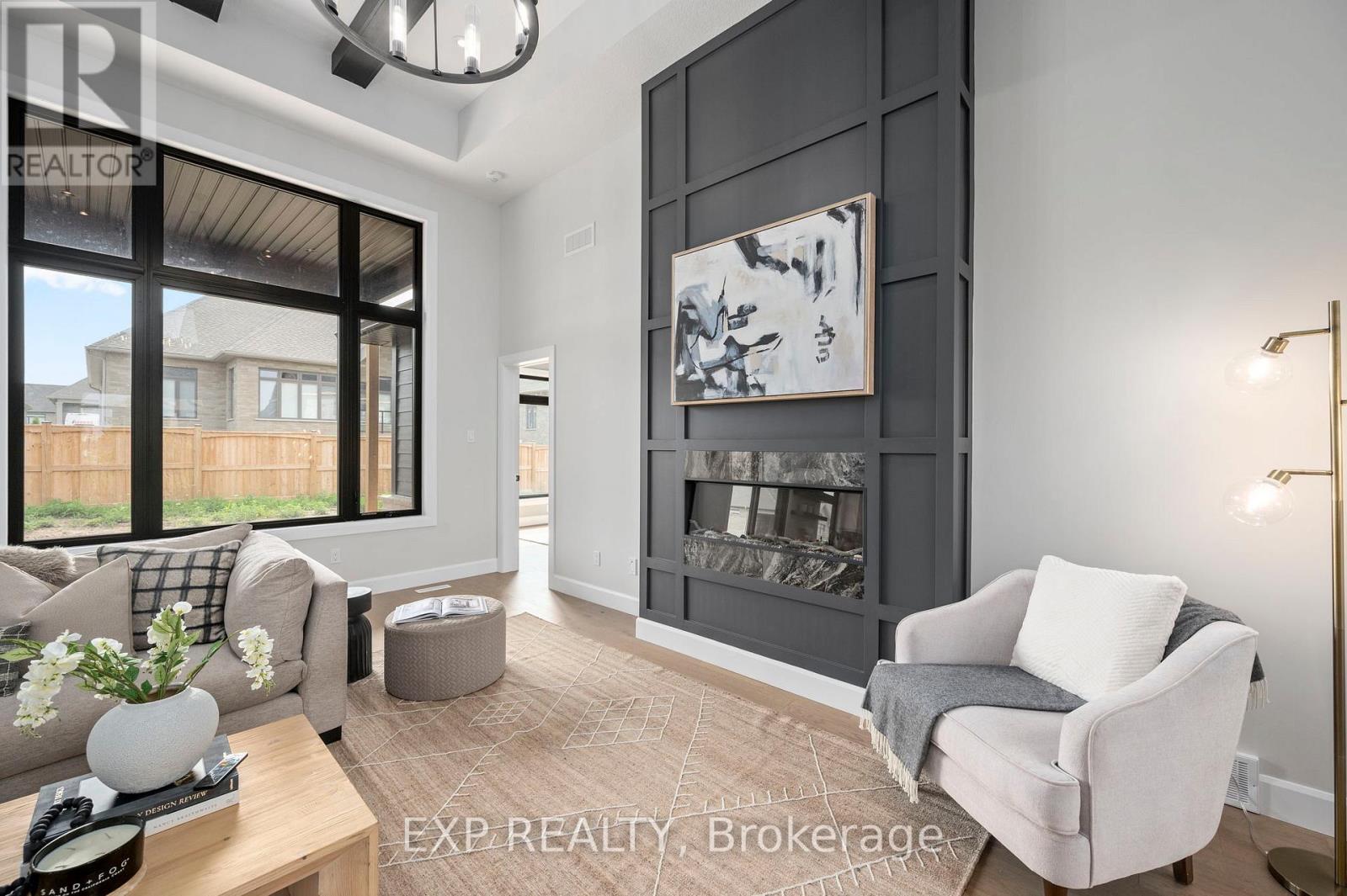 2052 Wickerson Road, London South, Ontario  N6K 4R6 - Photo 6 - X12967558