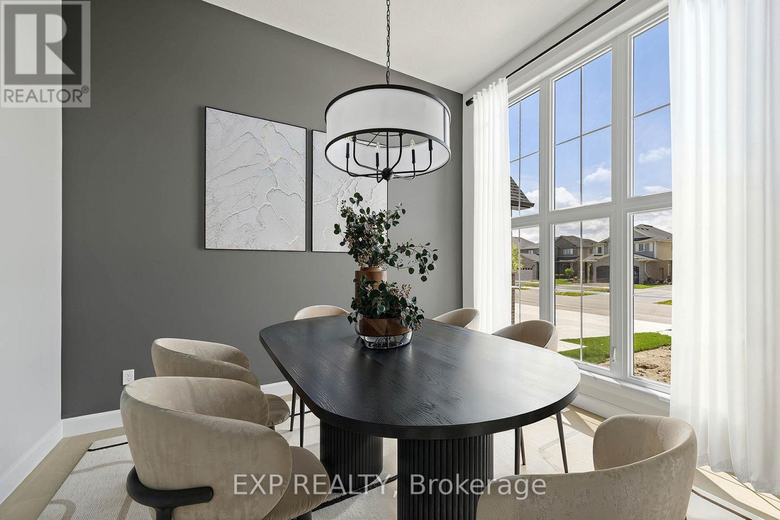 2044 Wickerson Road, London South, Ontario  N6K 5C4 - Photo 12 - X12967560